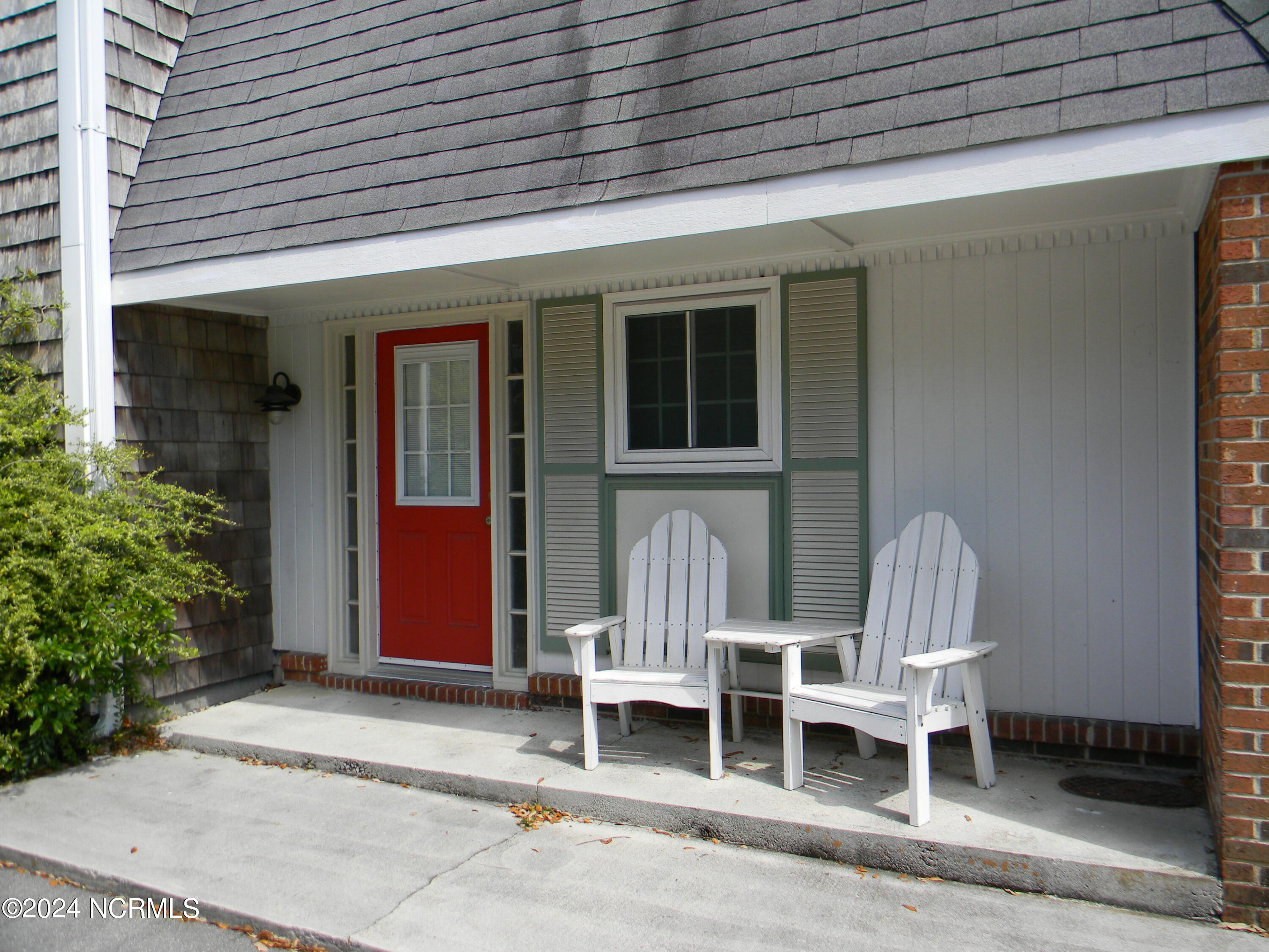 323 Front Street Property Photo 1