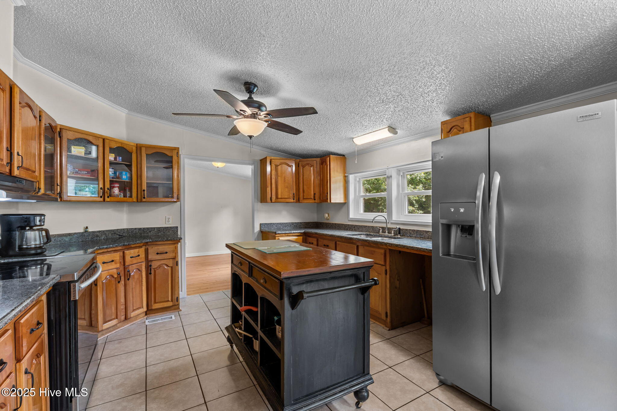 323 Mccrimmon Road Property Photo 11