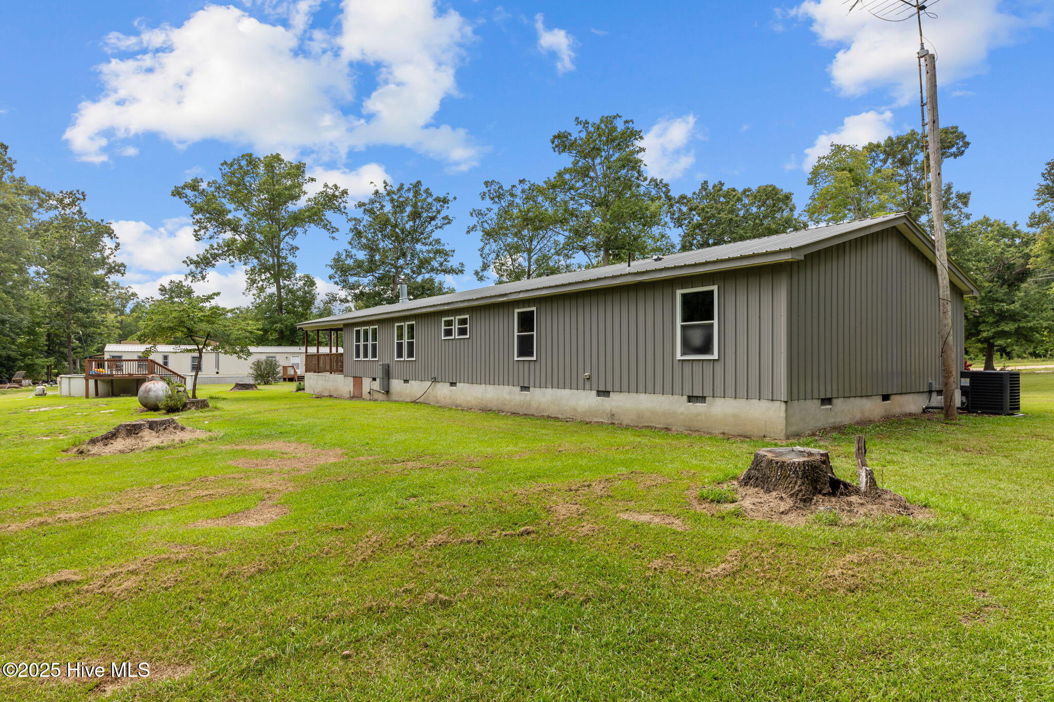 323 Mccrimmon Road Property Photo 30