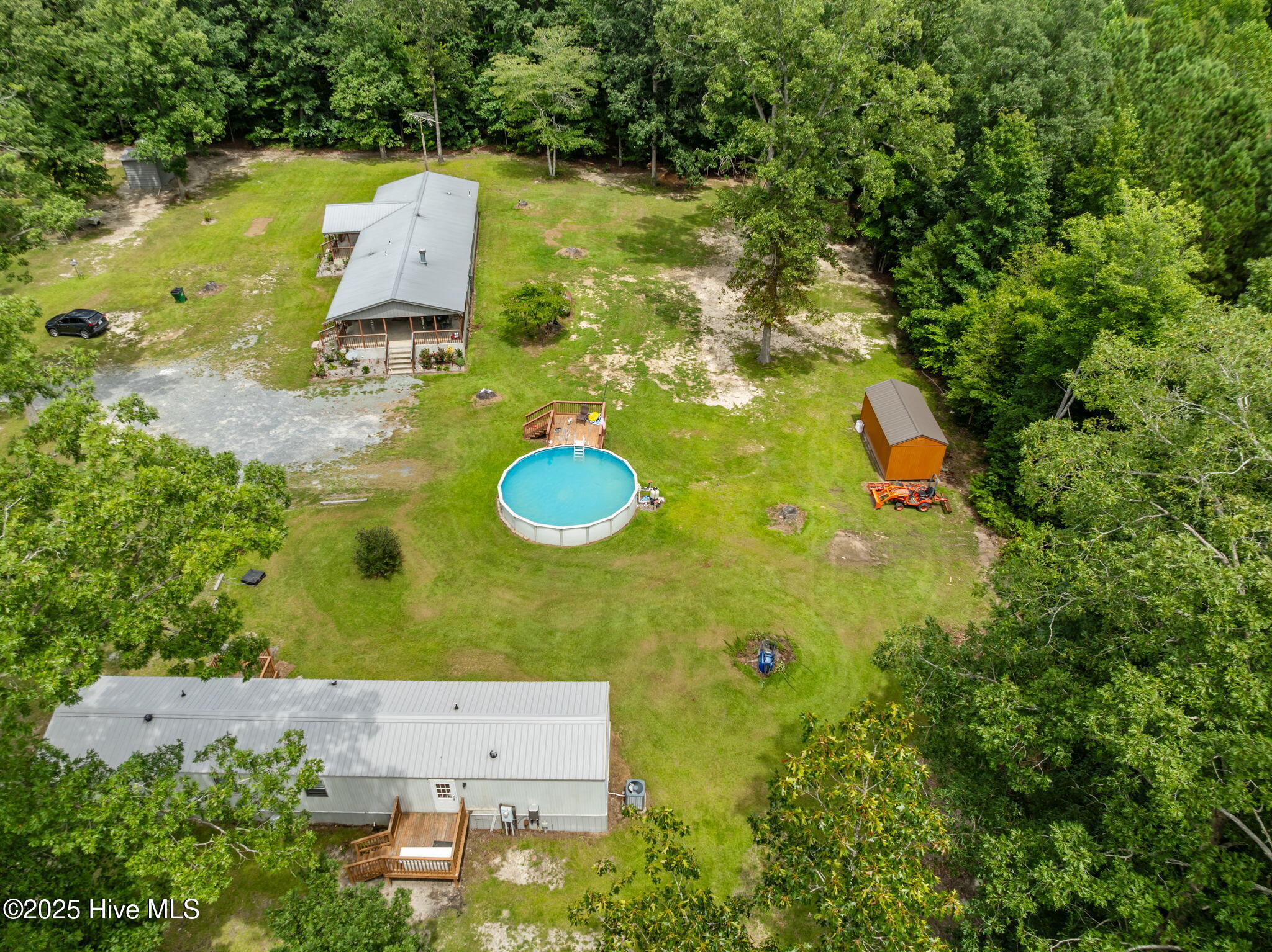323 Mccrimmon Road Property Photo 36