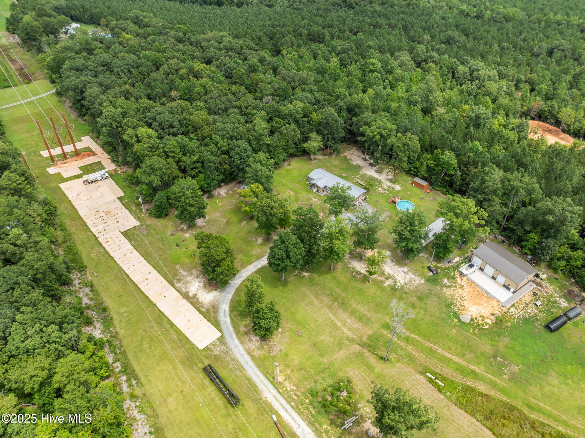323 Mccrimmon Road Property Photo 56