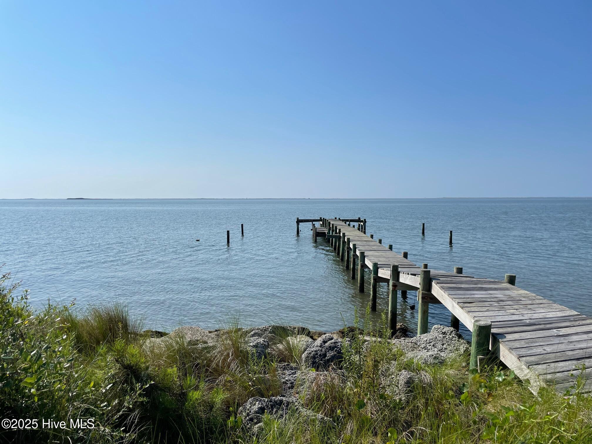 620 Seashore Dr Drive Property Photo 3