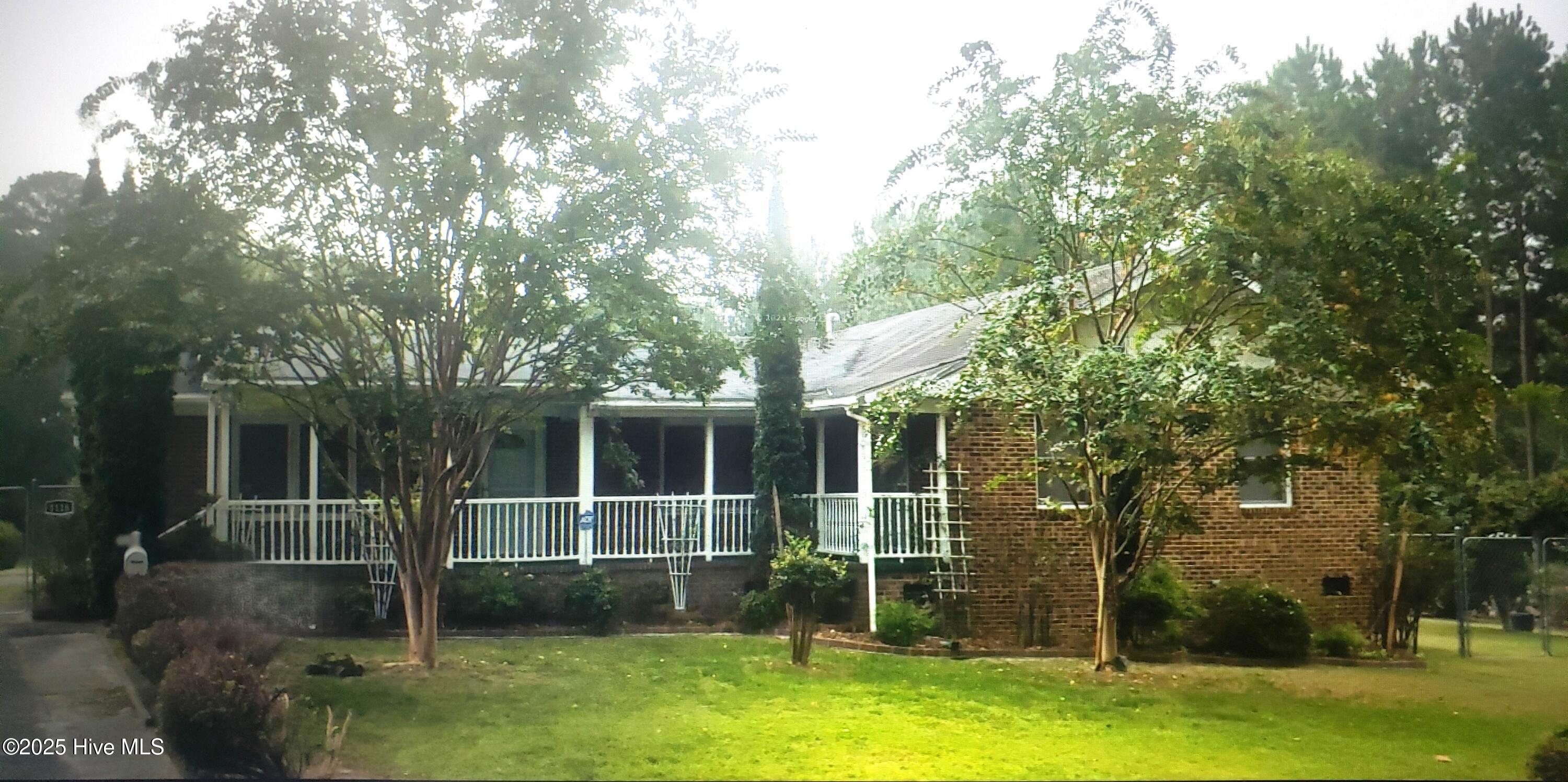 1118 Mapleton Street Property Photo 1