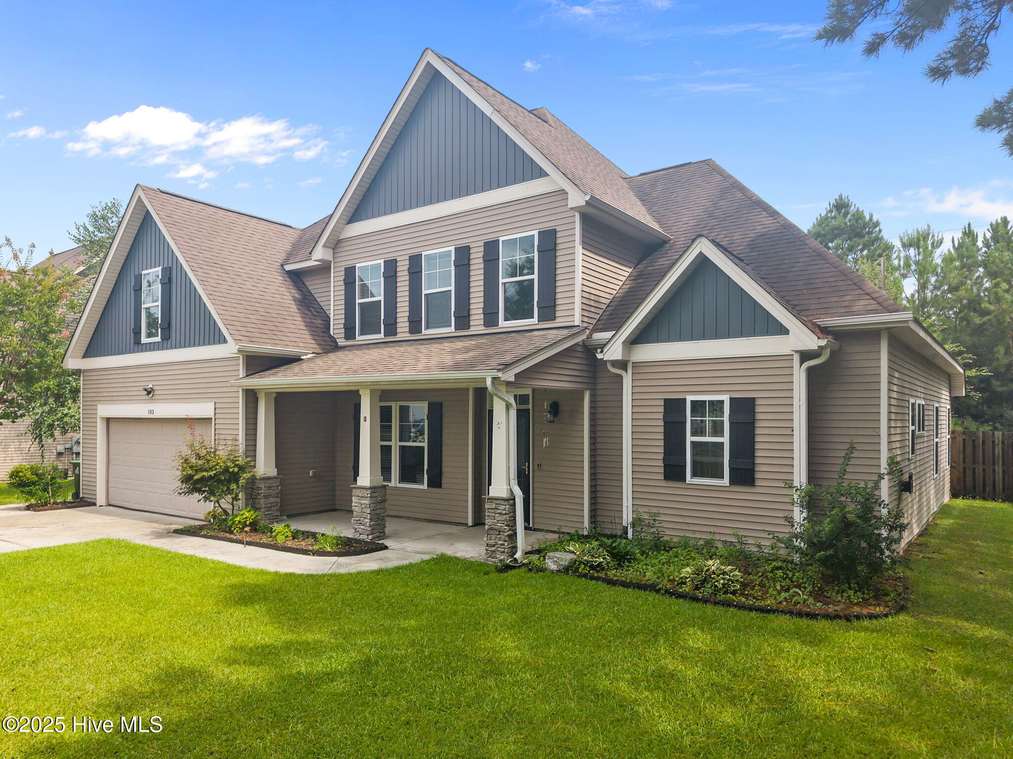 103 Lumis Court Property Photo 1