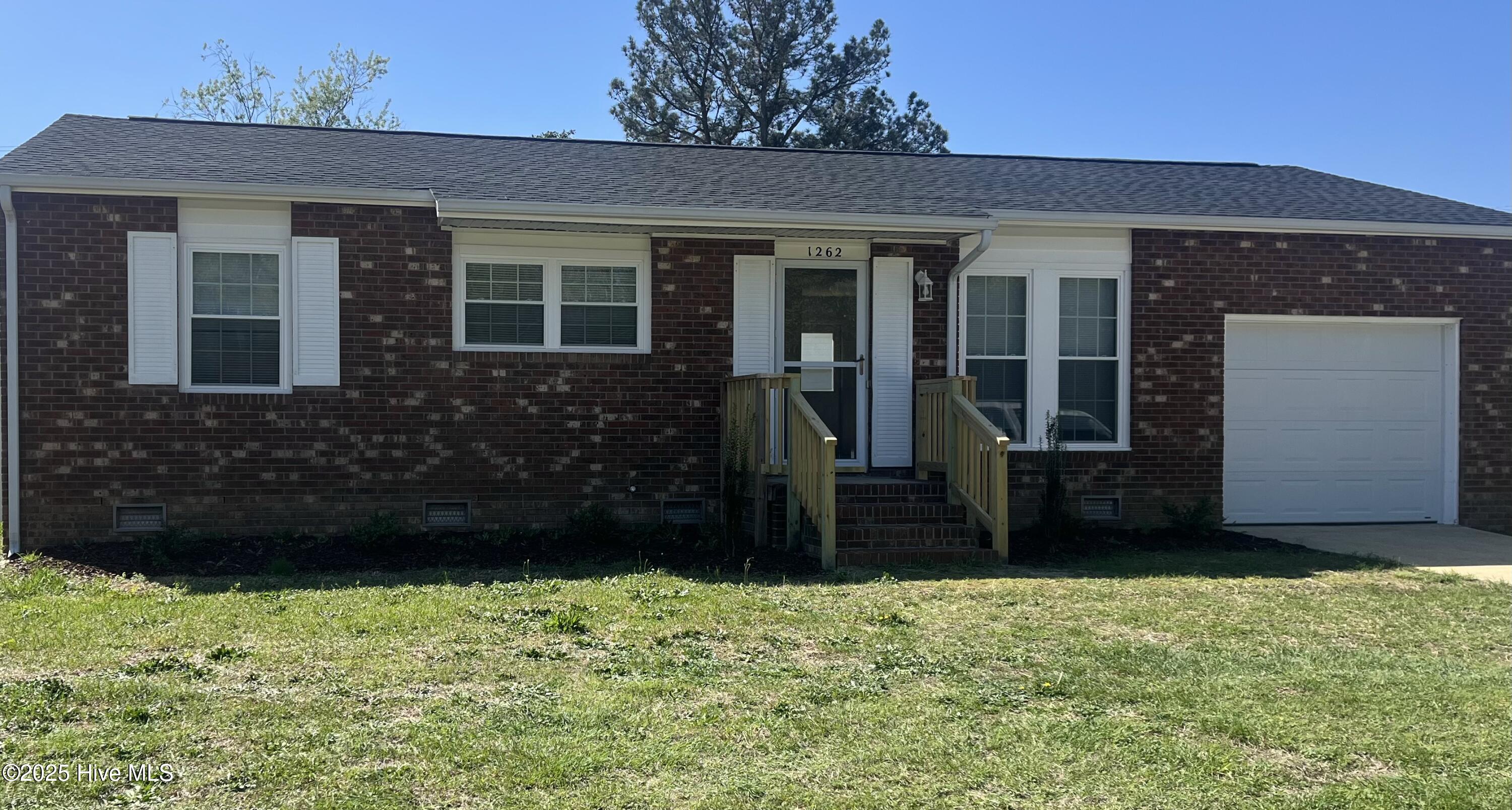 1262 E Manchester Road