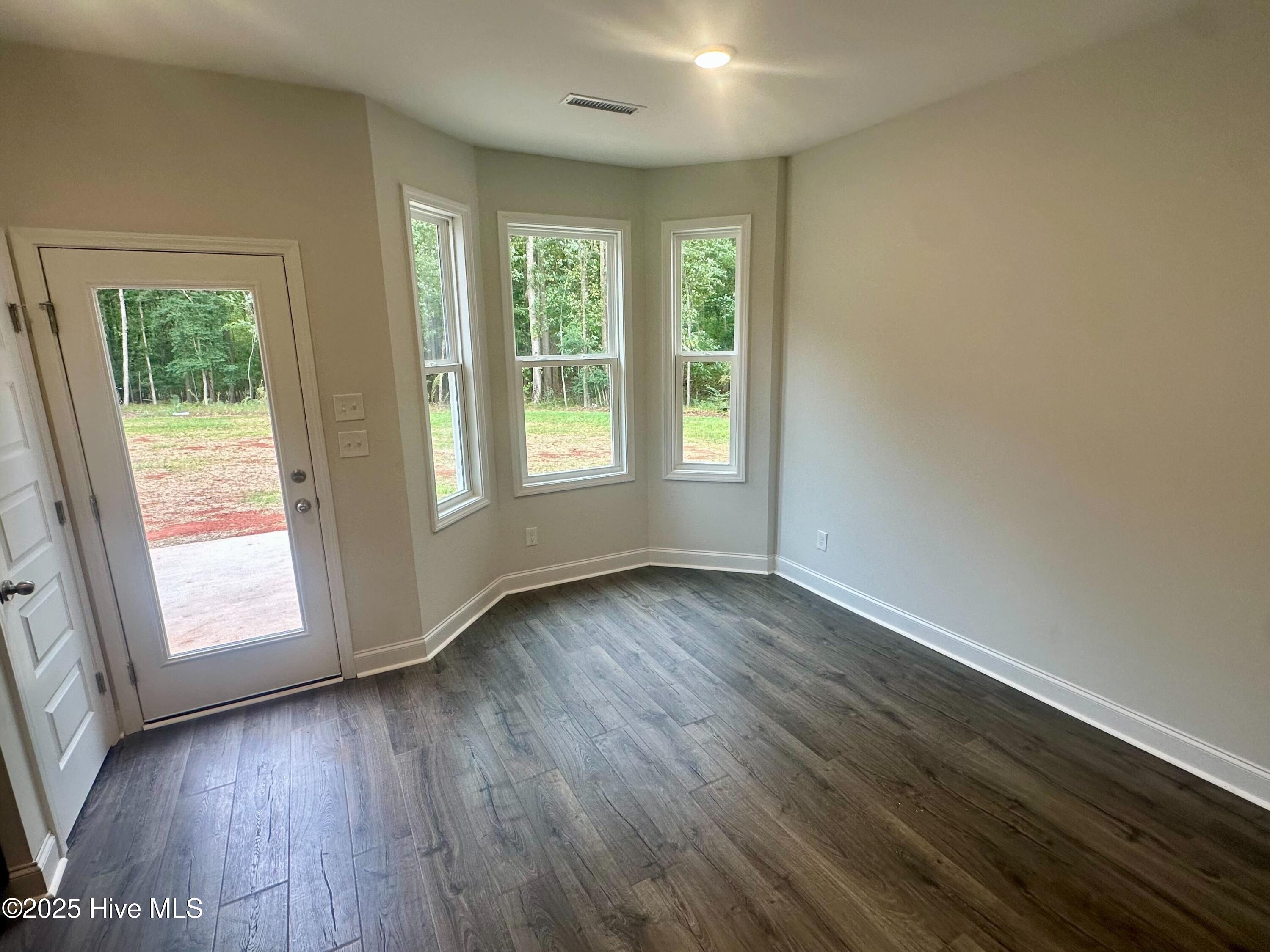 68 Legolas Court Property Photo 3