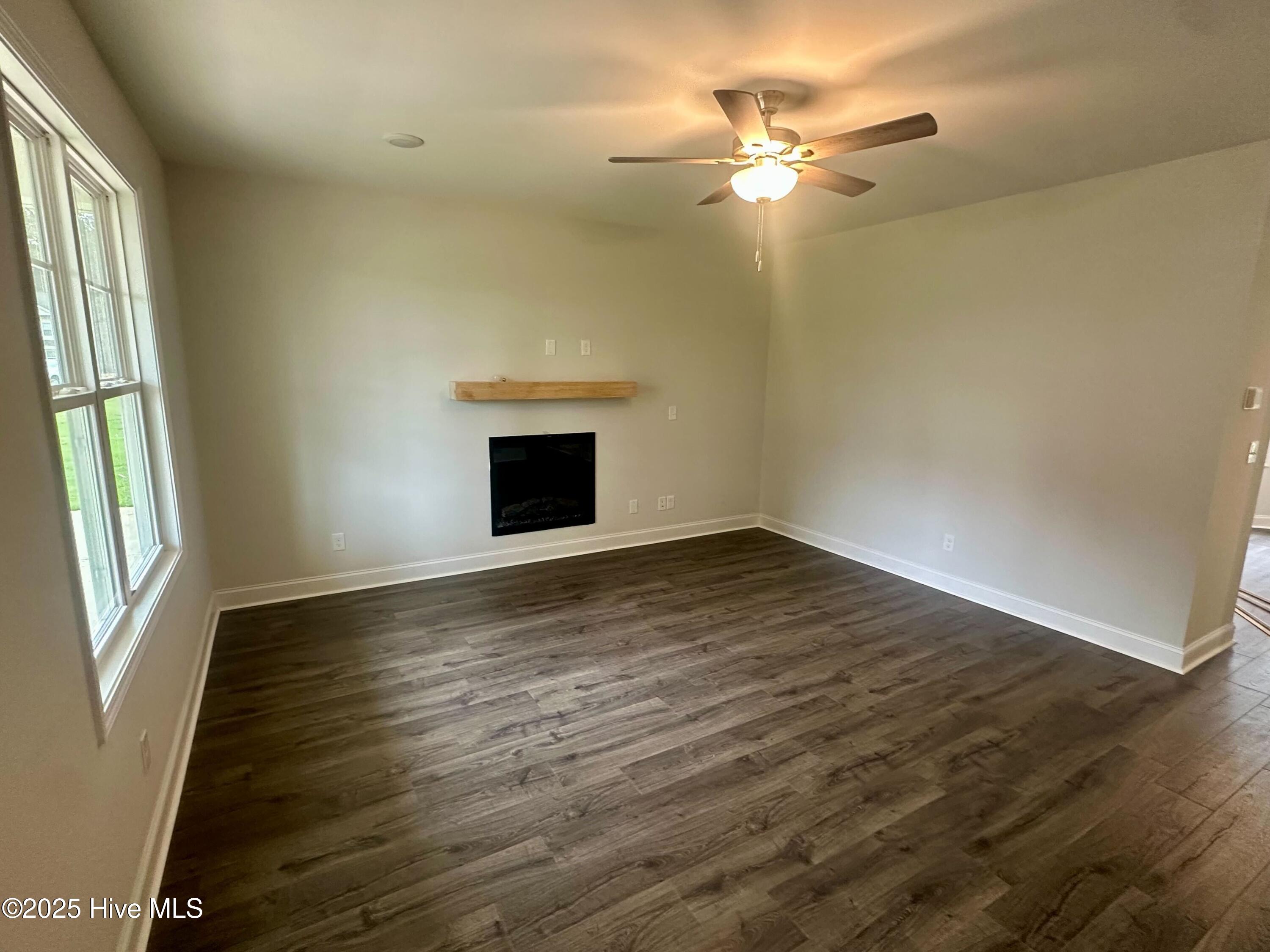 68 Legolas Court Property Photo 4