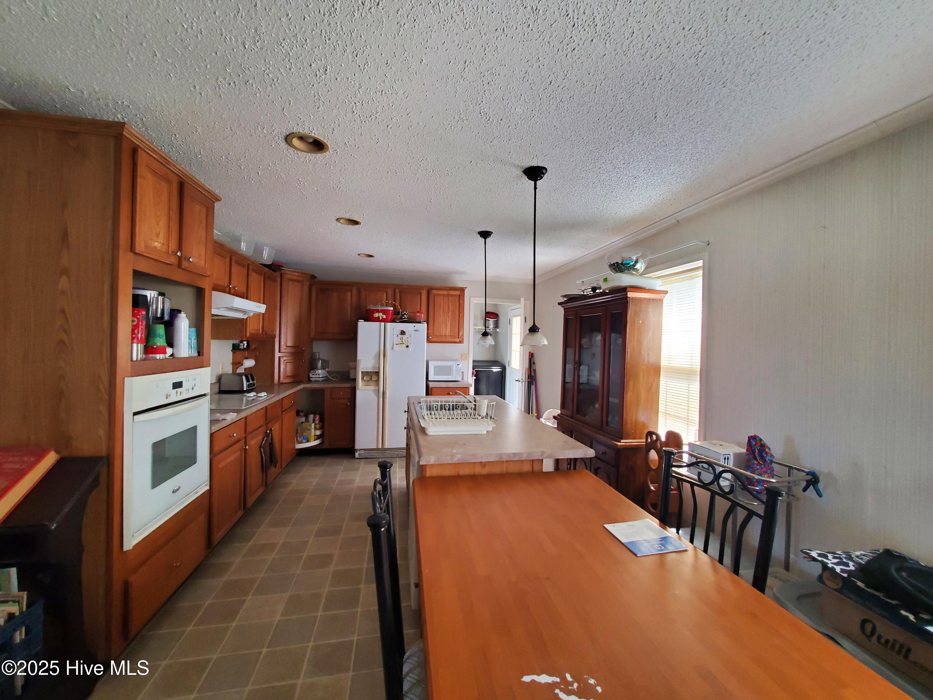 438 Stell Road Property Photo 7