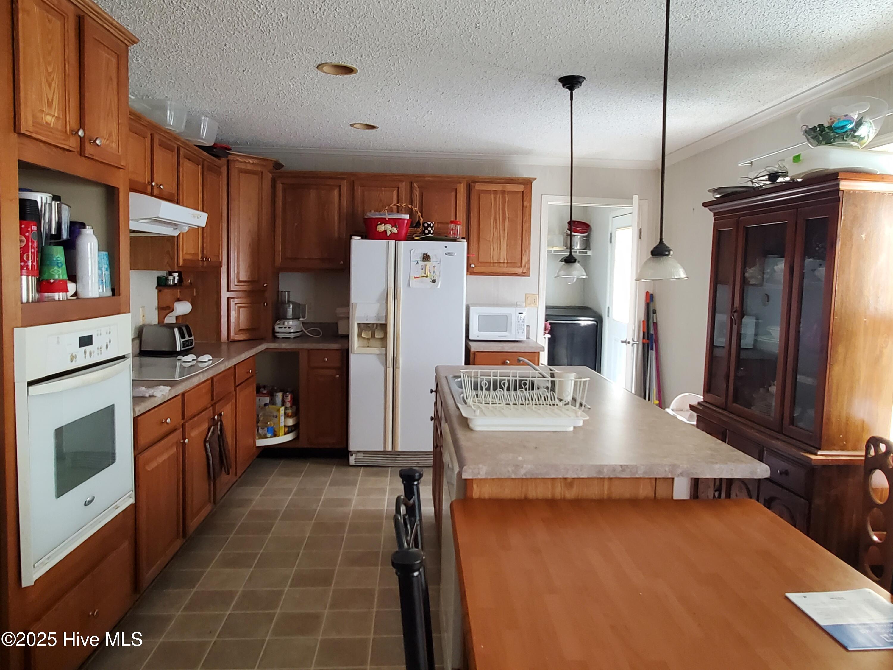438 Stell Road Property Photo 8