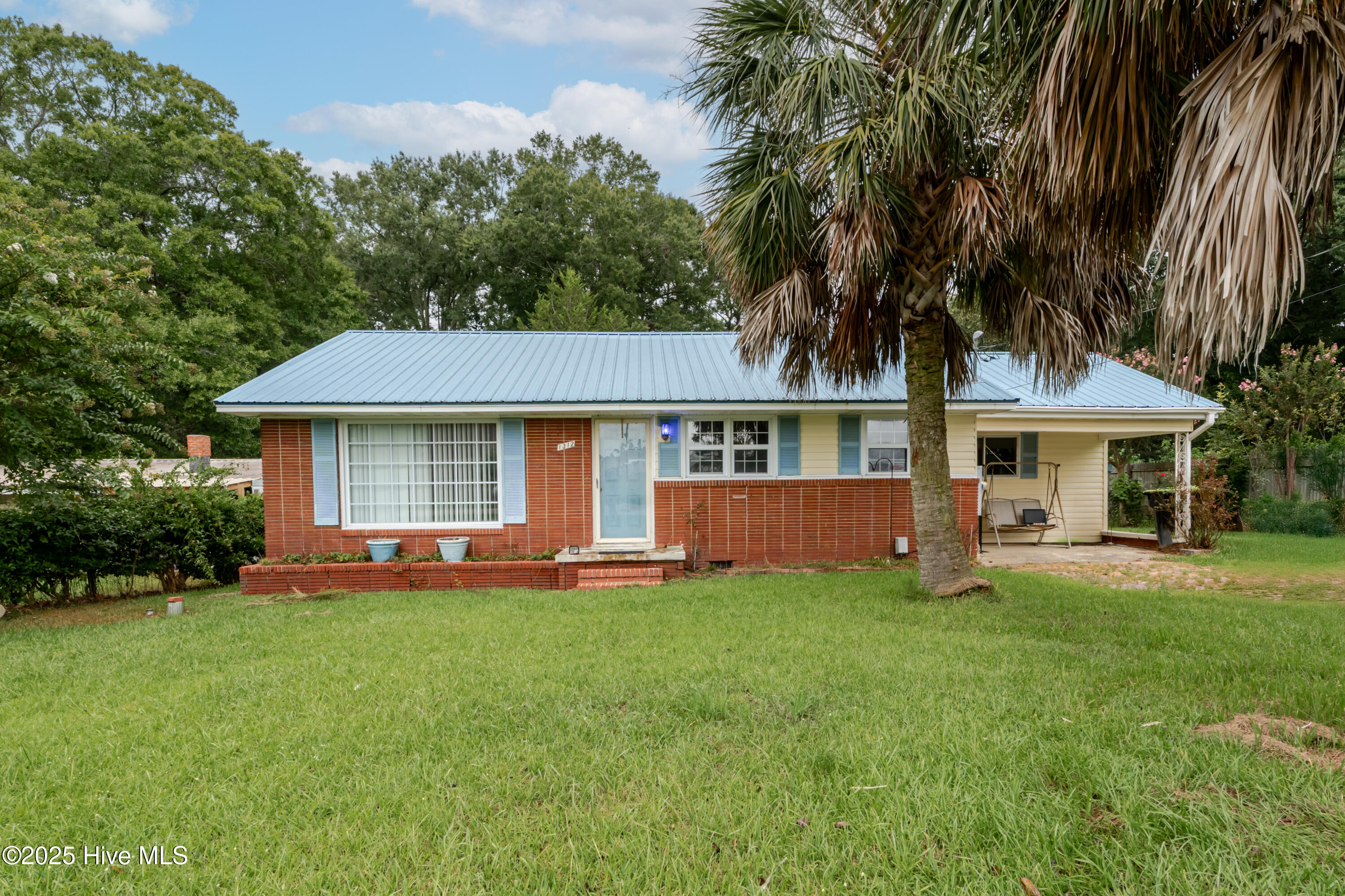 1312 Sunny Side Street Property Photo 1