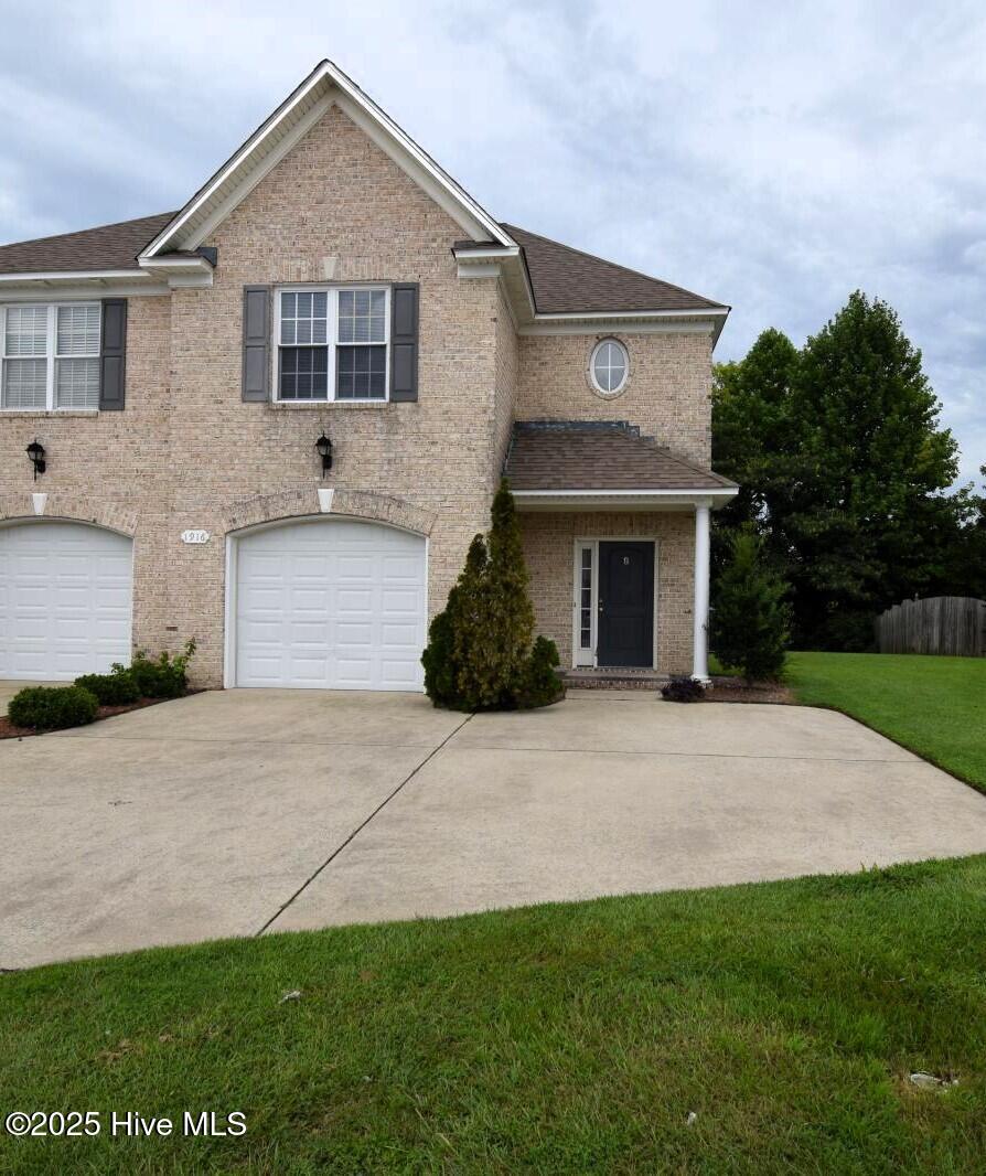 1916 Cambria Drive B Property Photo 1