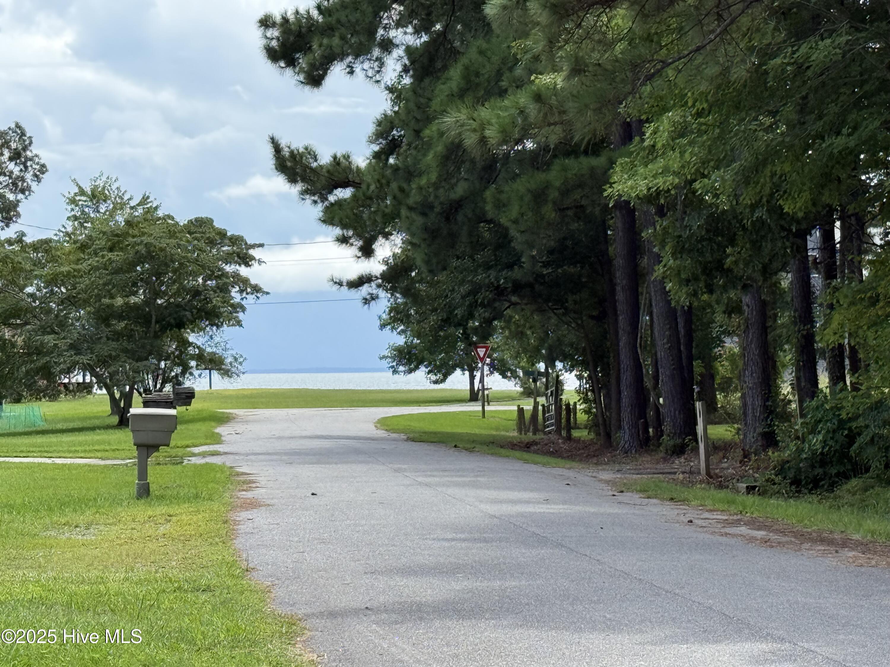 176 Sunset Circle Property Photo 2