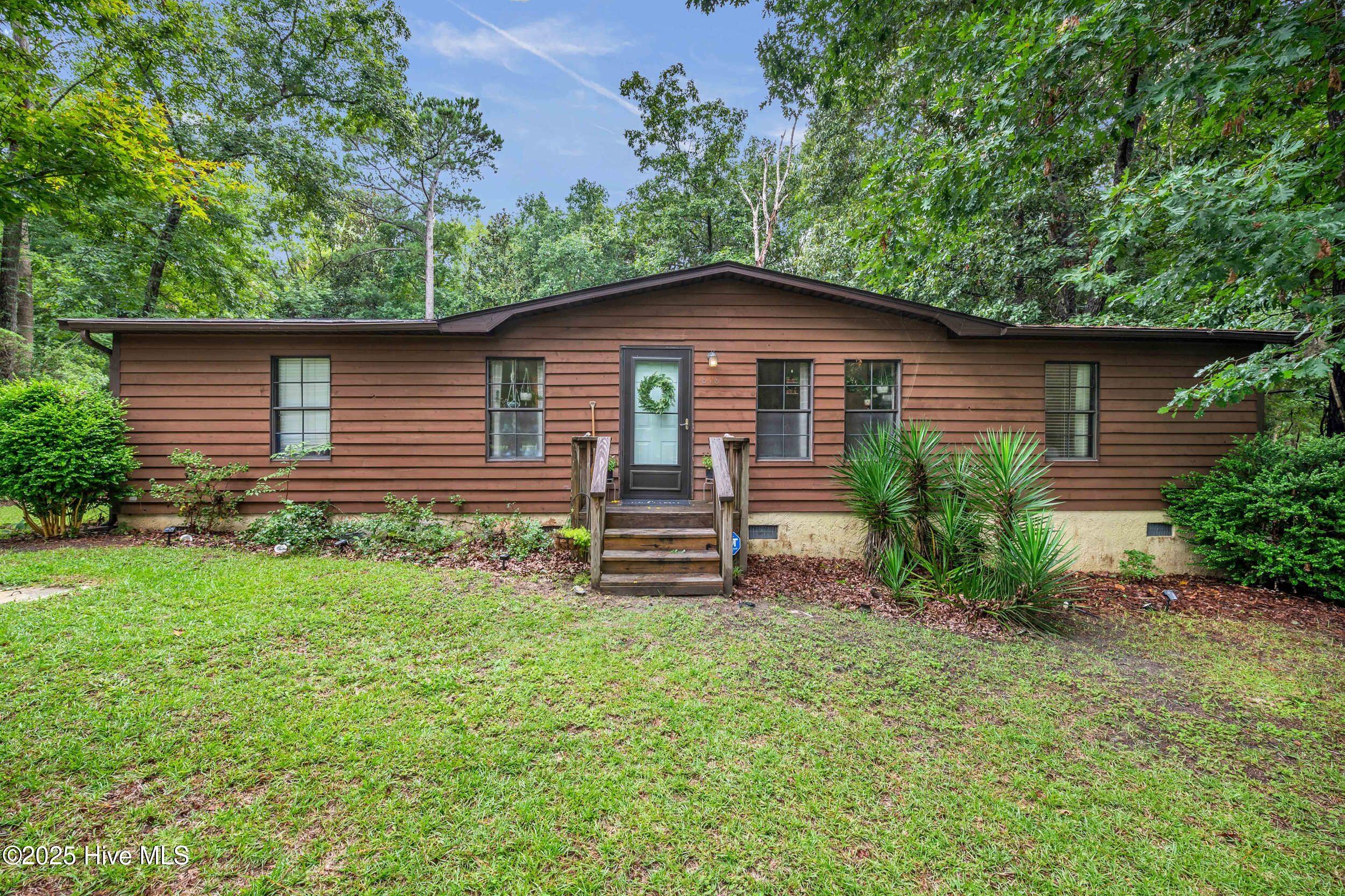 818 Wildwood Circle Property Photo 1