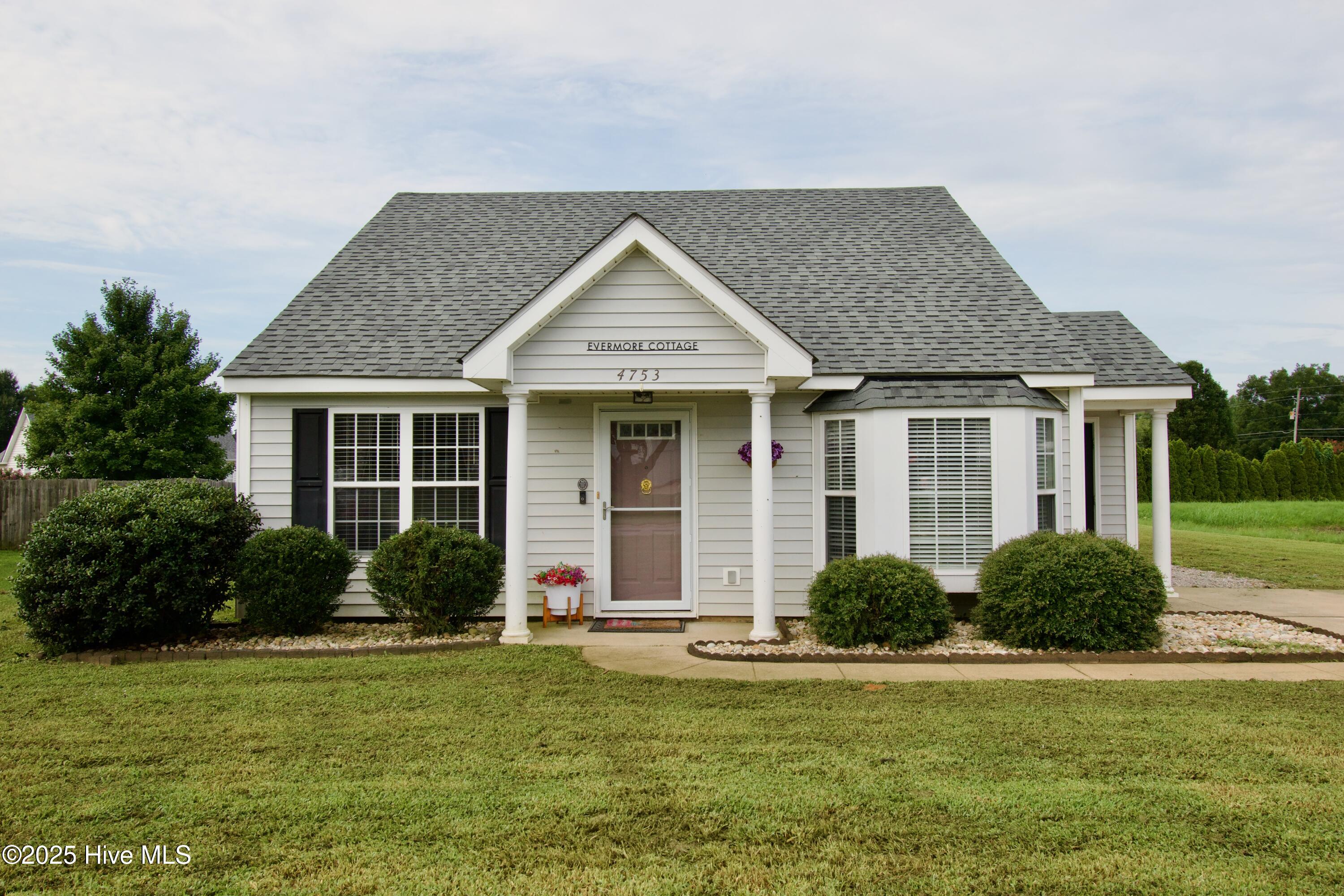 4753 Primrose Place Property Photo 1
