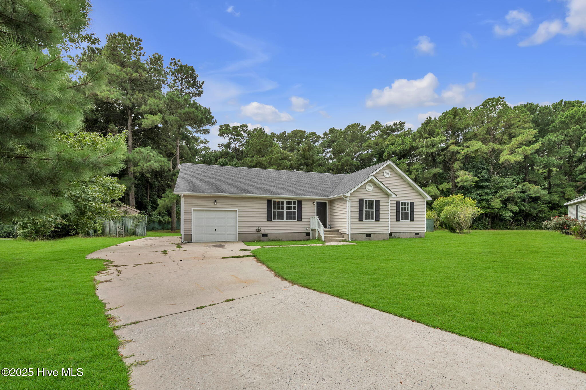 115 Sunny Lane