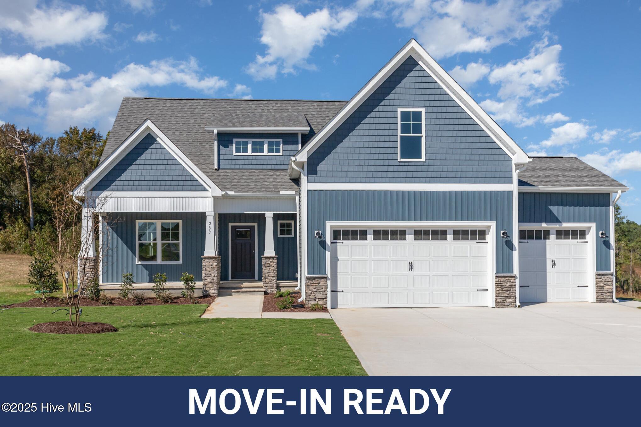 289 Tee Drive Property Photo 1