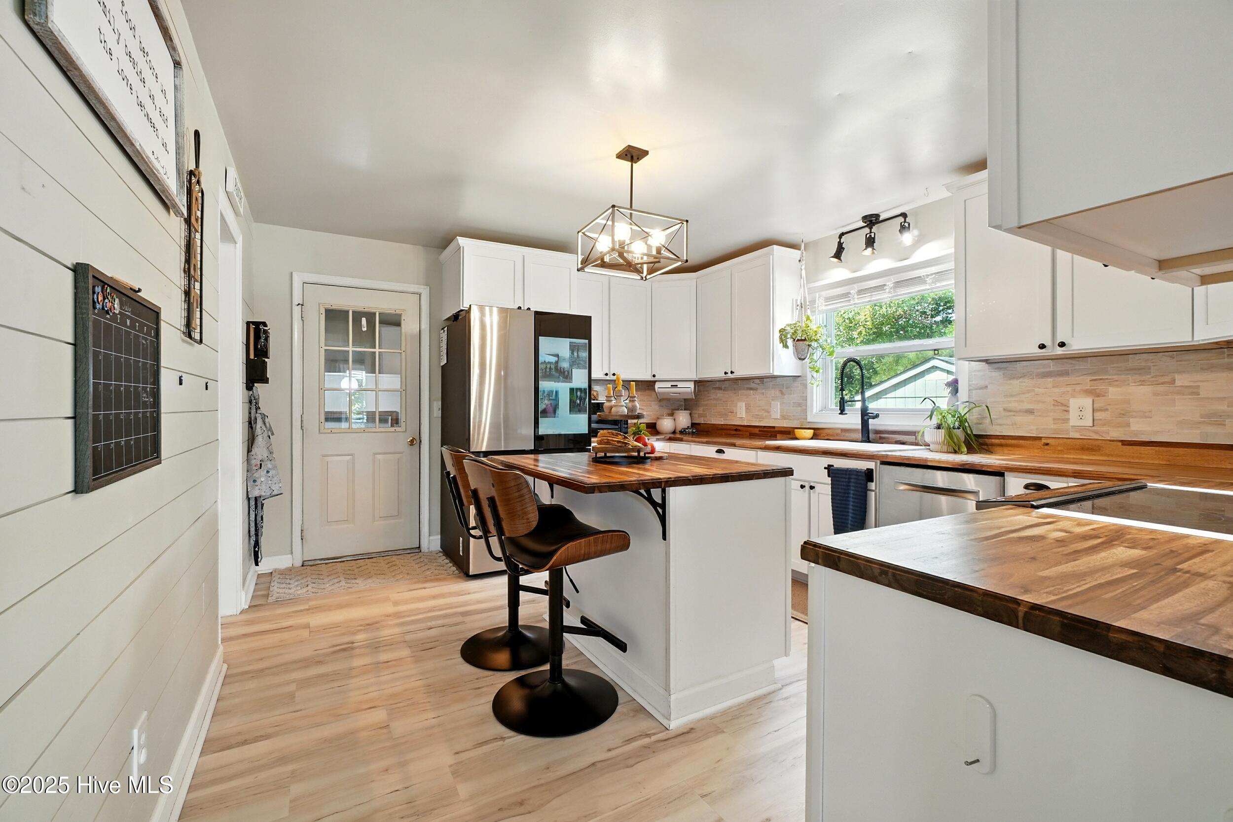 579 Tulls Creek Road Property Photo 1