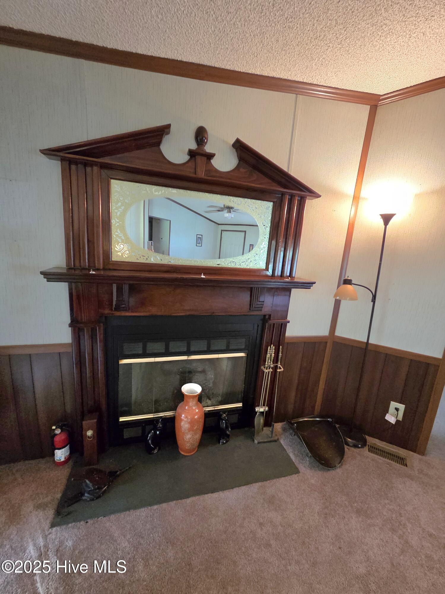 6021 X Way Road Property Photo 4