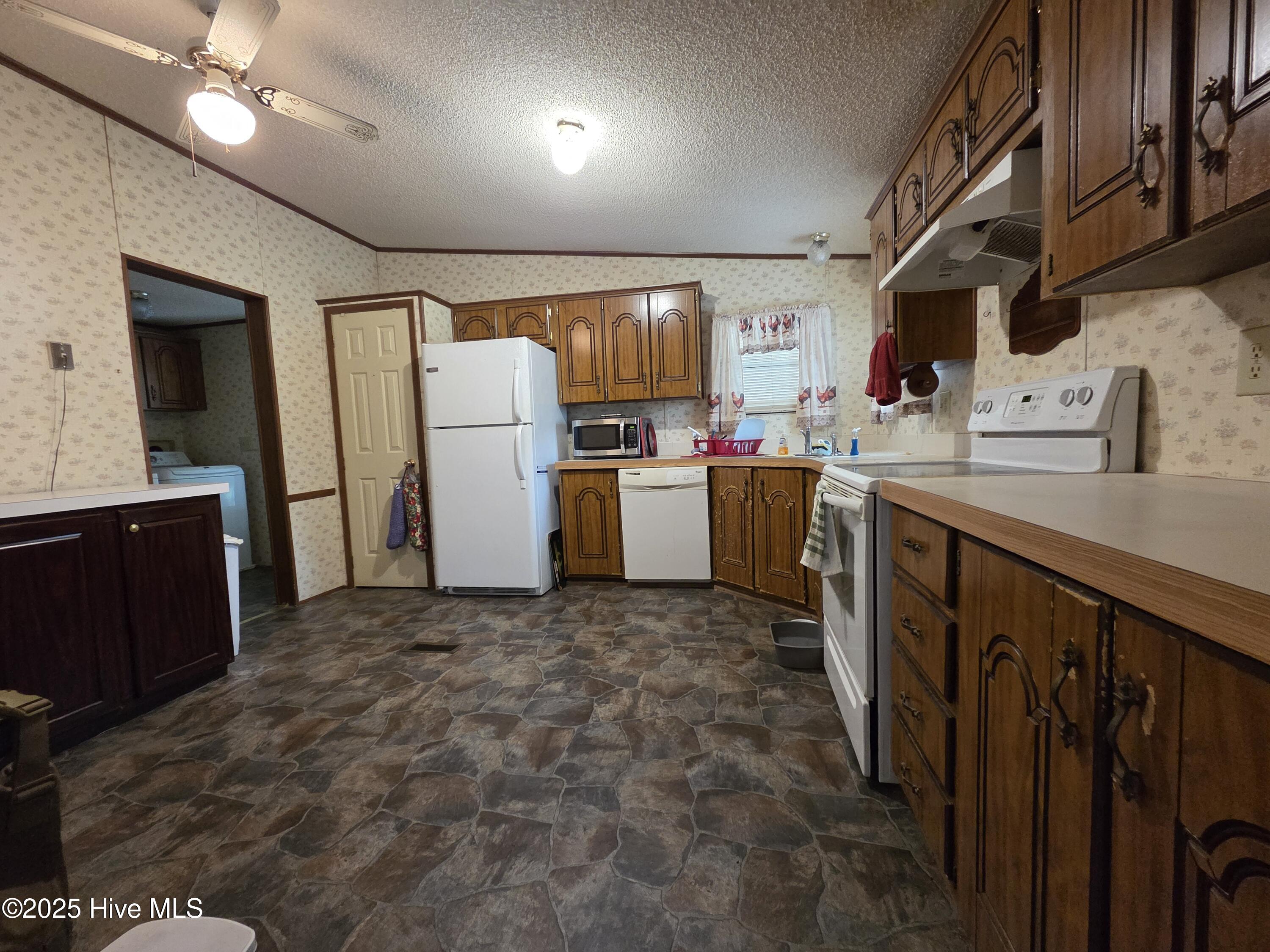 6021 X Way Road Property Photo 17