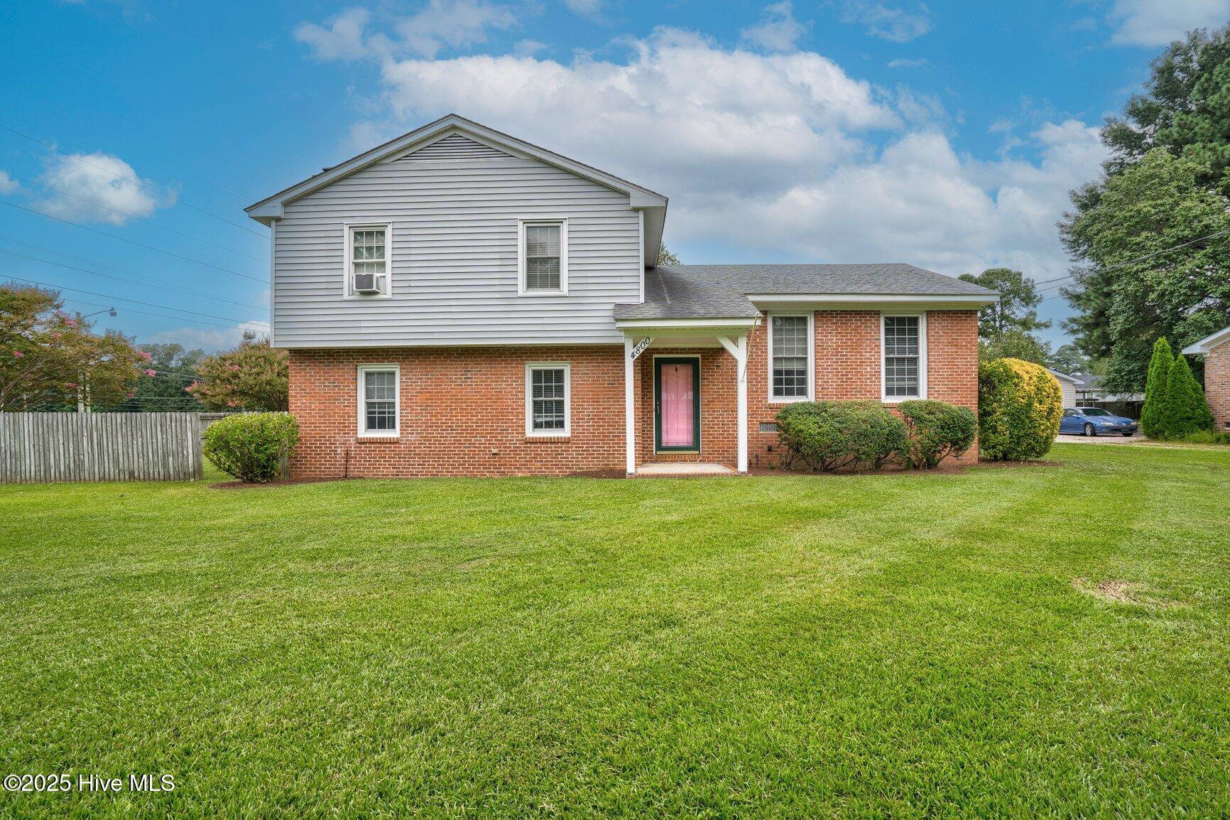 4800 Crape Myrtle Street Property Photo 1
