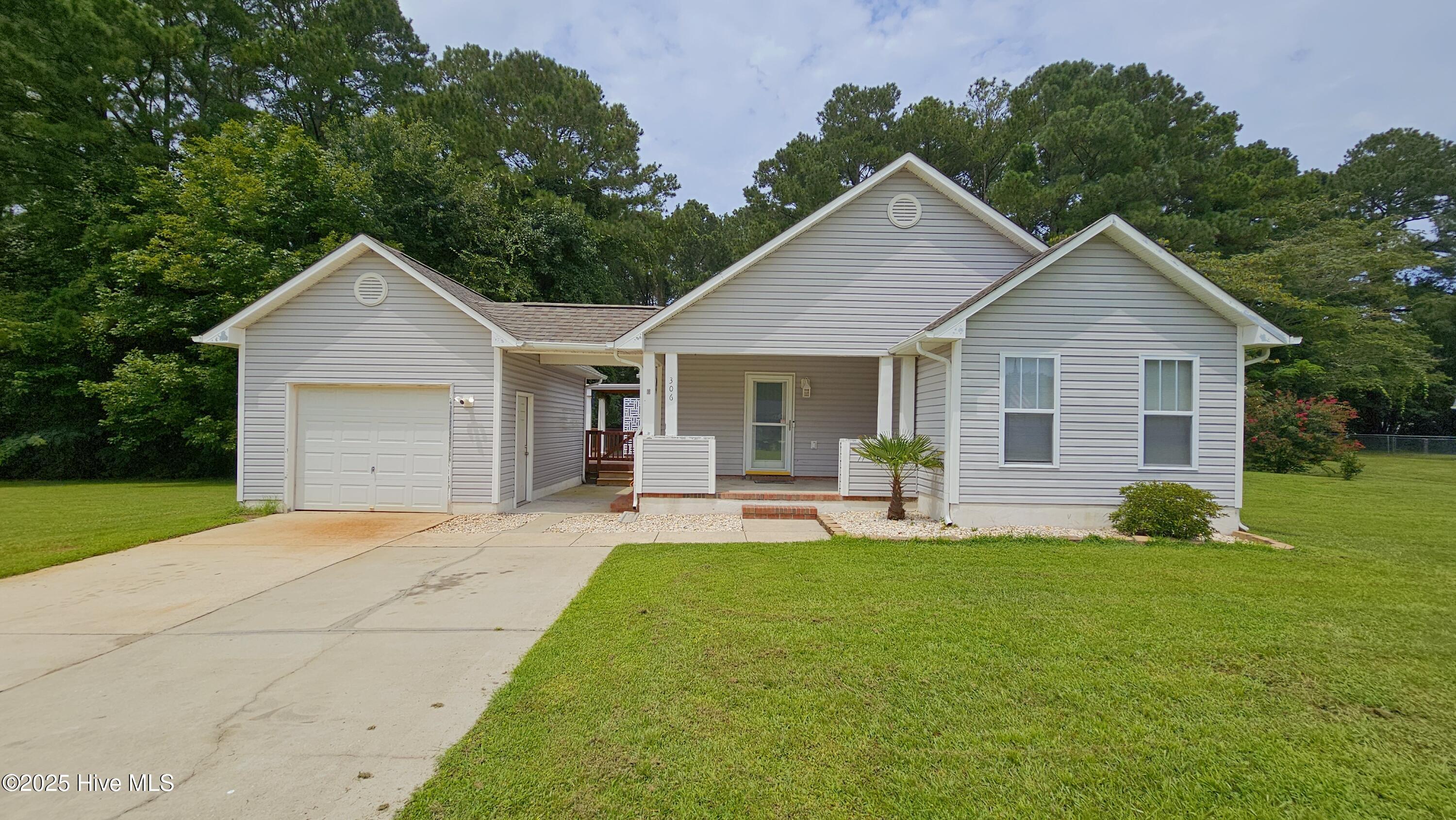 306 Beverly Drive Property Photo 1