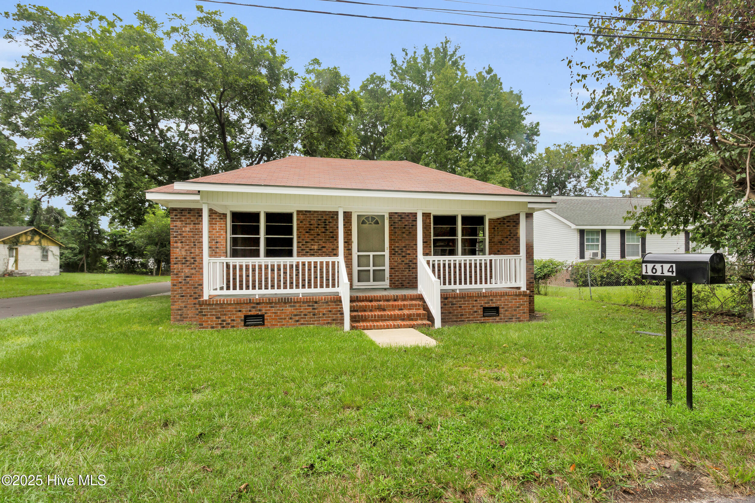 1614 Mckinley Avenue Property Photo 1
