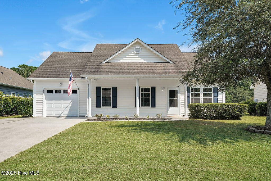 136 N Palm Drive Property Photo 1