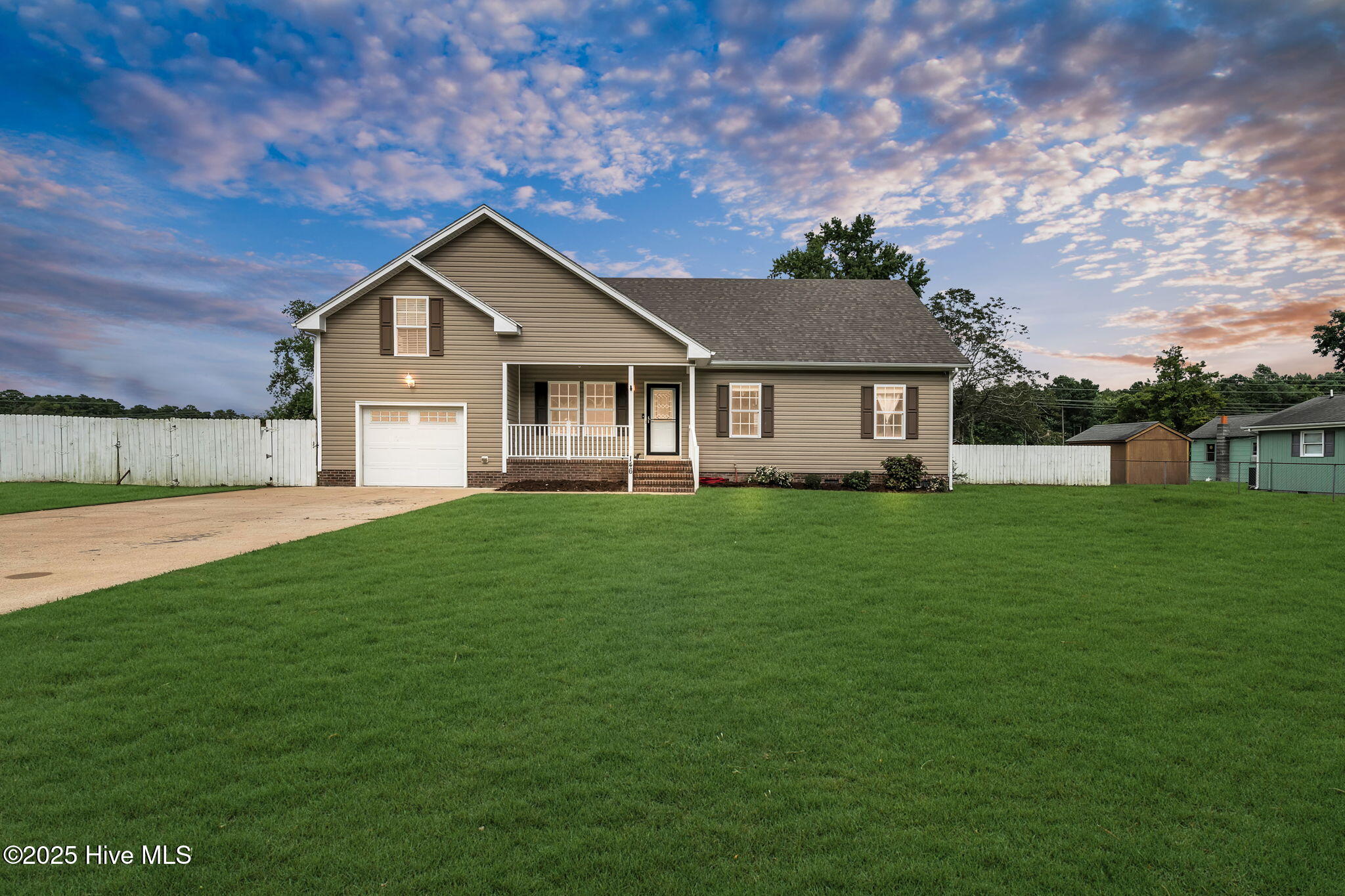 146 Waterlily Rd Property Photo 1