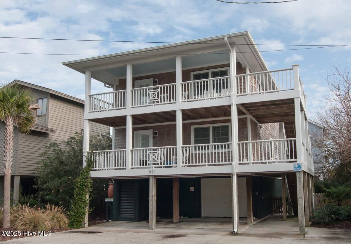 821 Schloss Street Property Photo 1