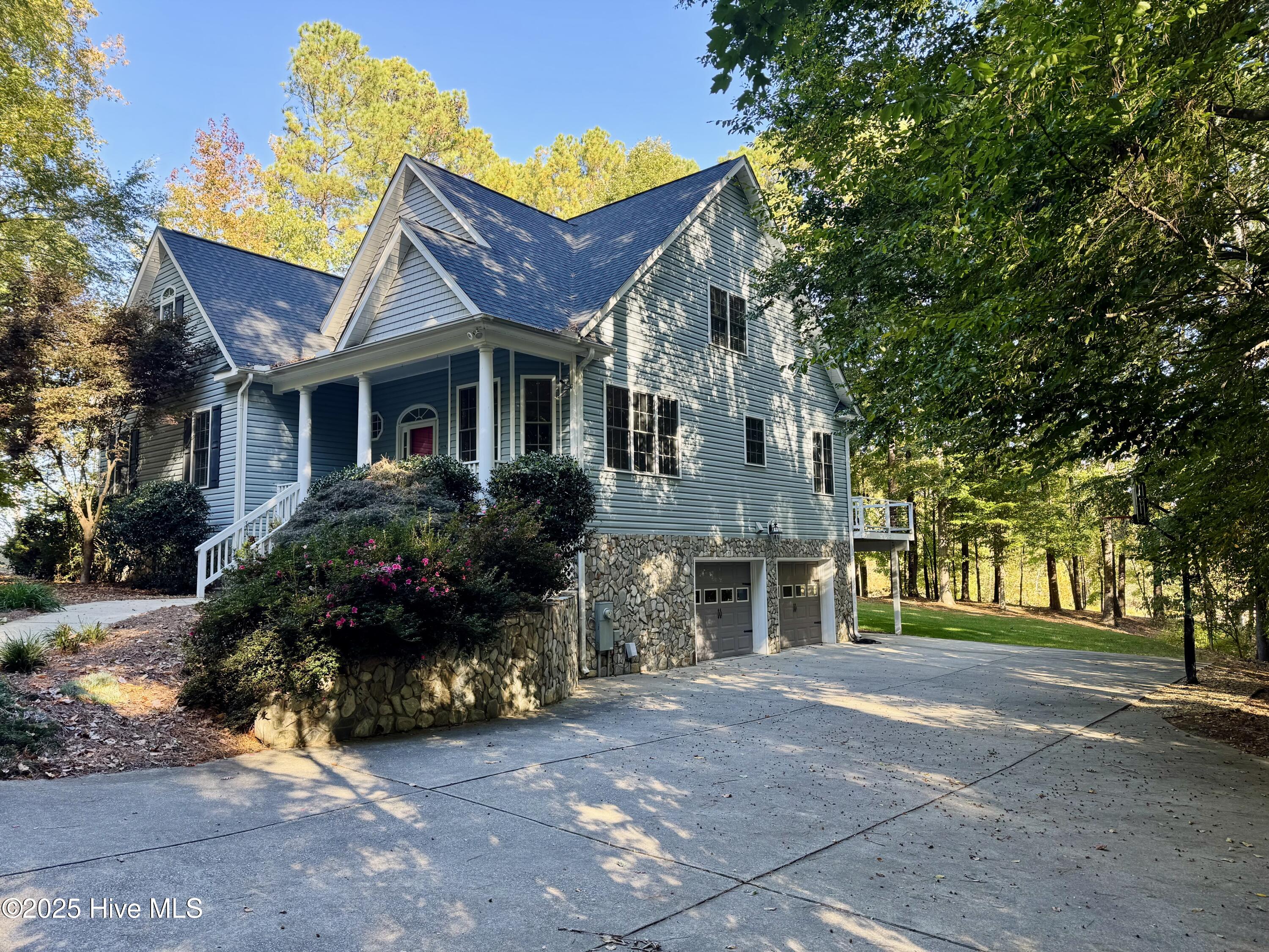 4478 Edgewater Road Property Photo 1