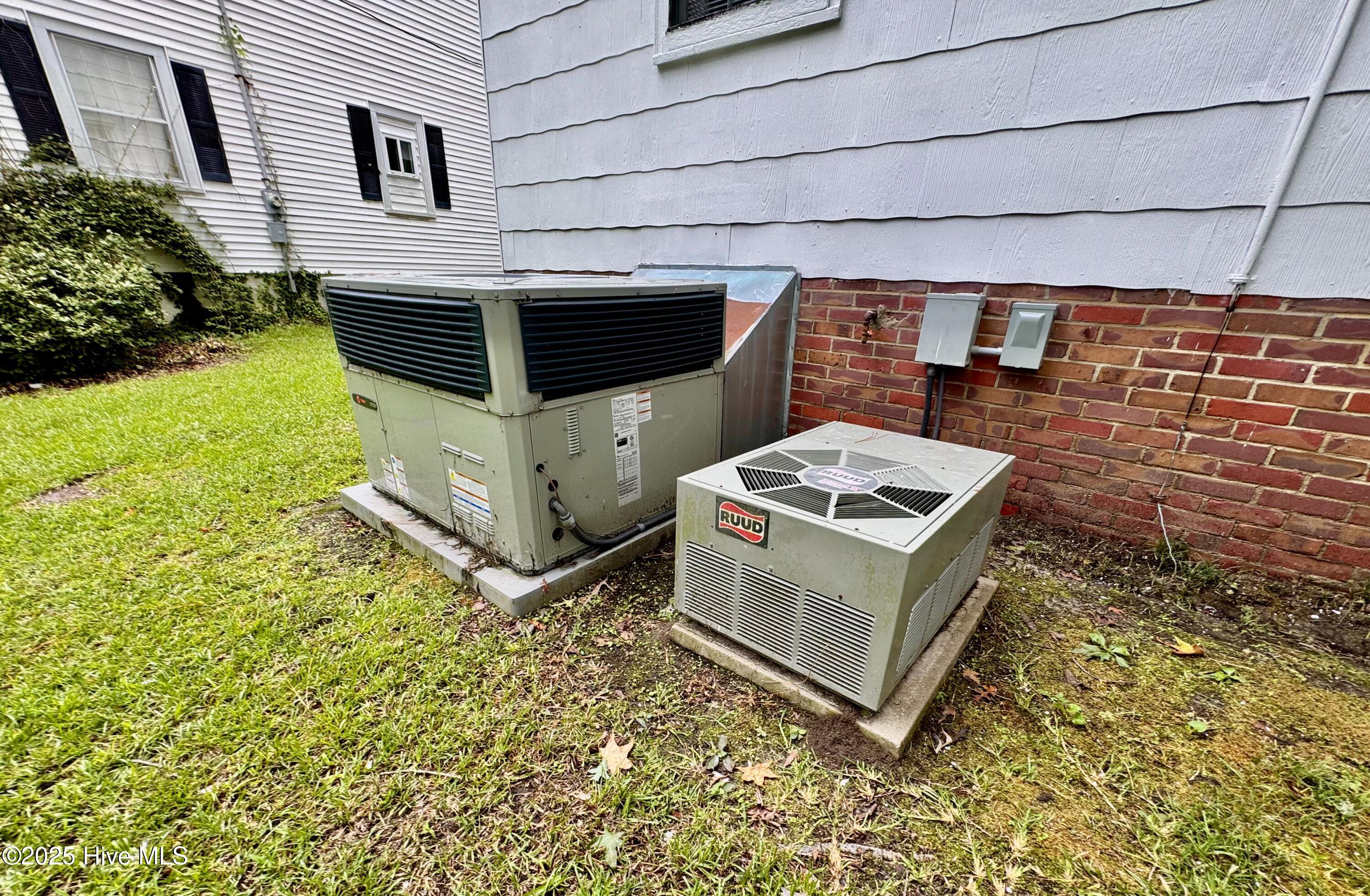 306 Wilson Avenue Property Photo 7