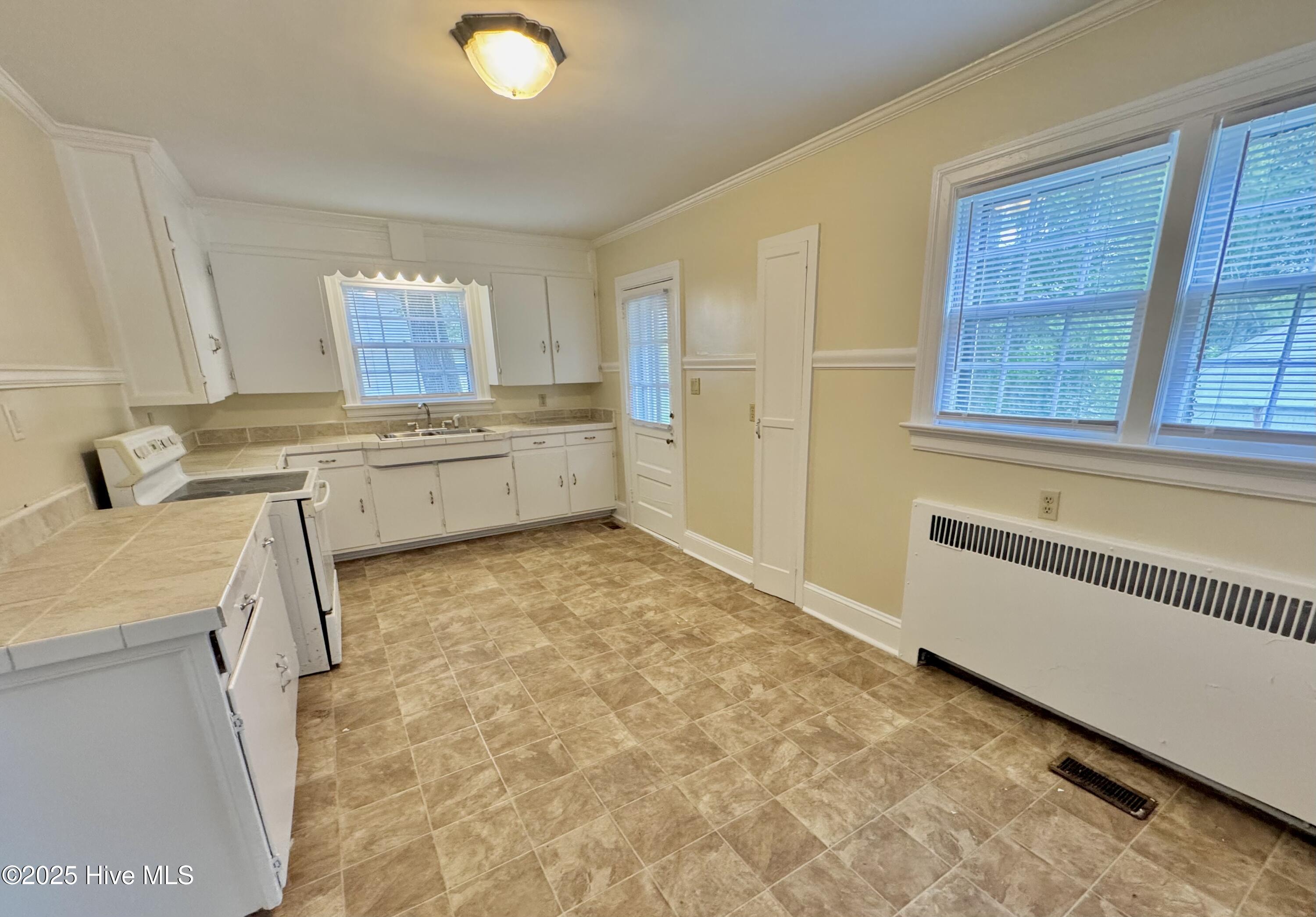 306 Wilson Avenue Property Photo 19