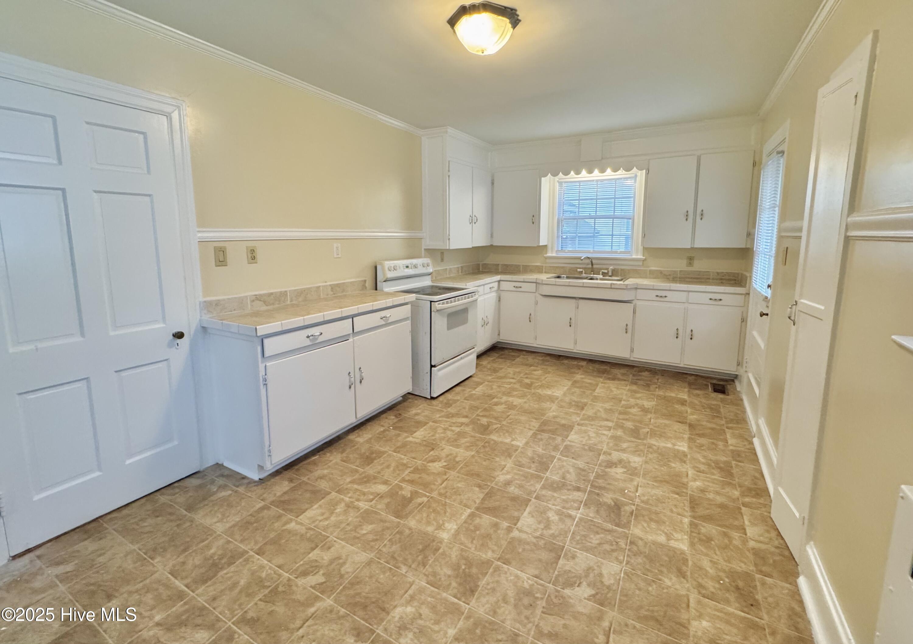 306 Wilson Avenue Property Photo 21