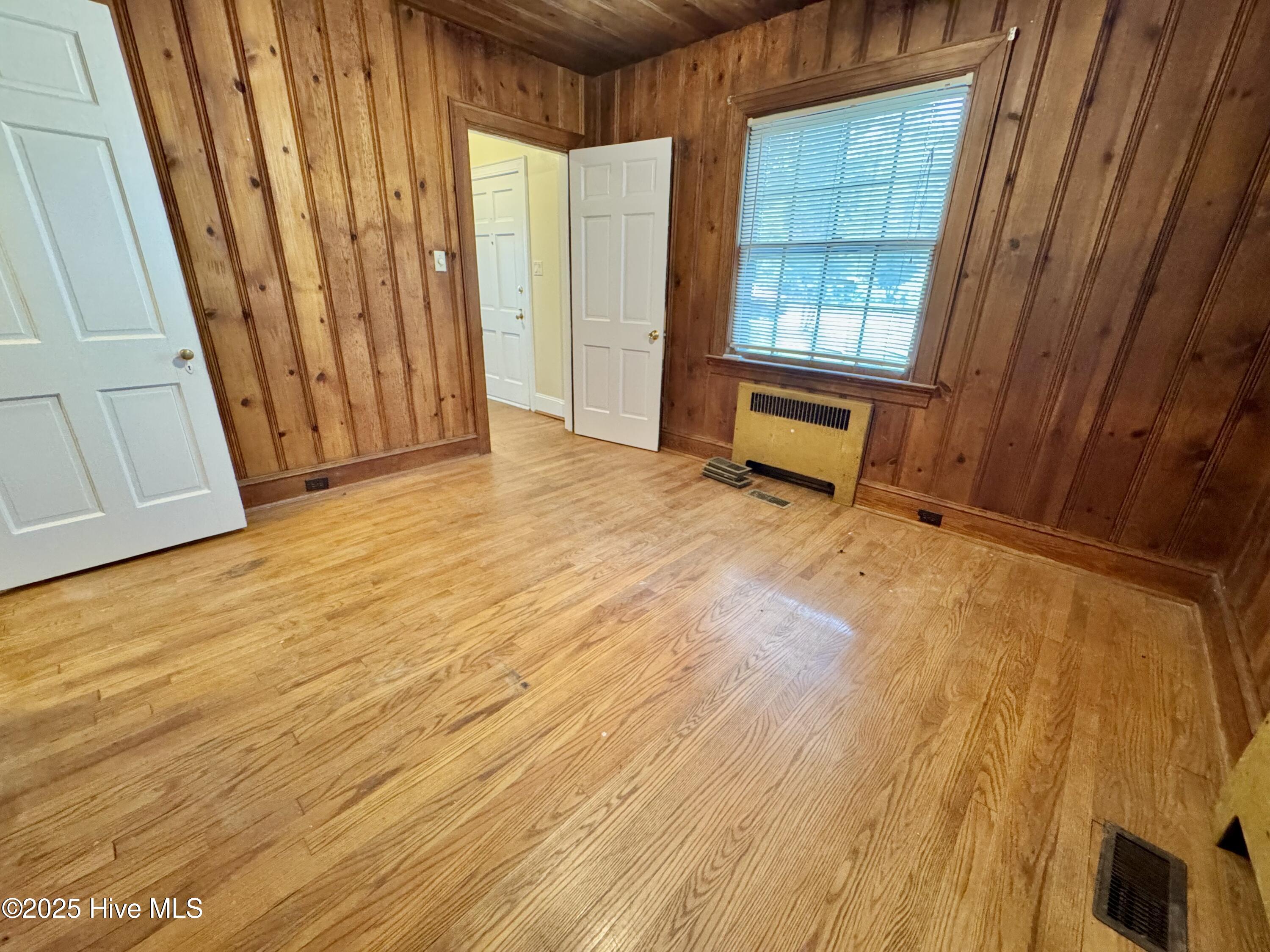 306 Wilson Avenue Property Photo 24