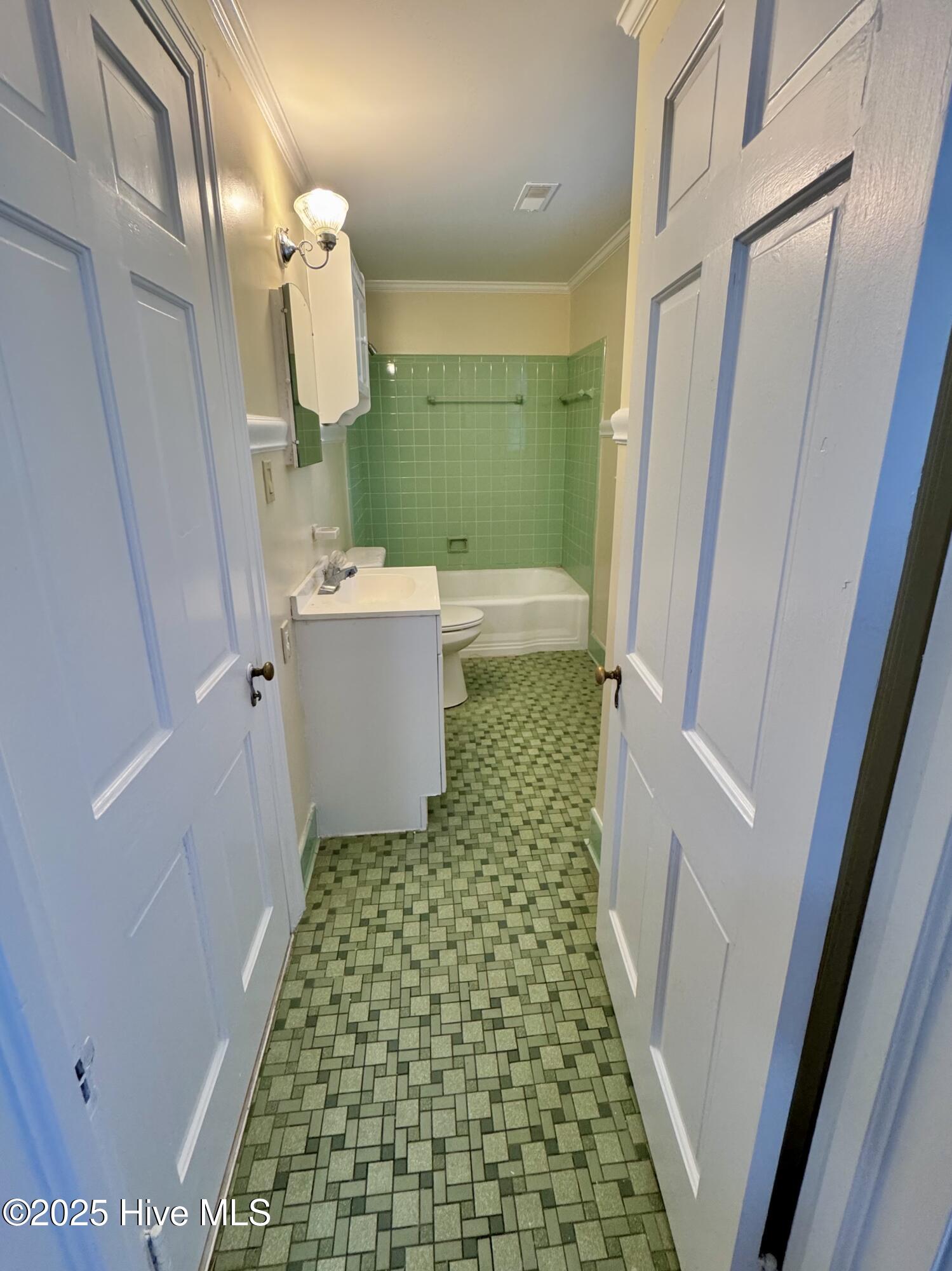 306 Wilson Avenue Property Photo 46