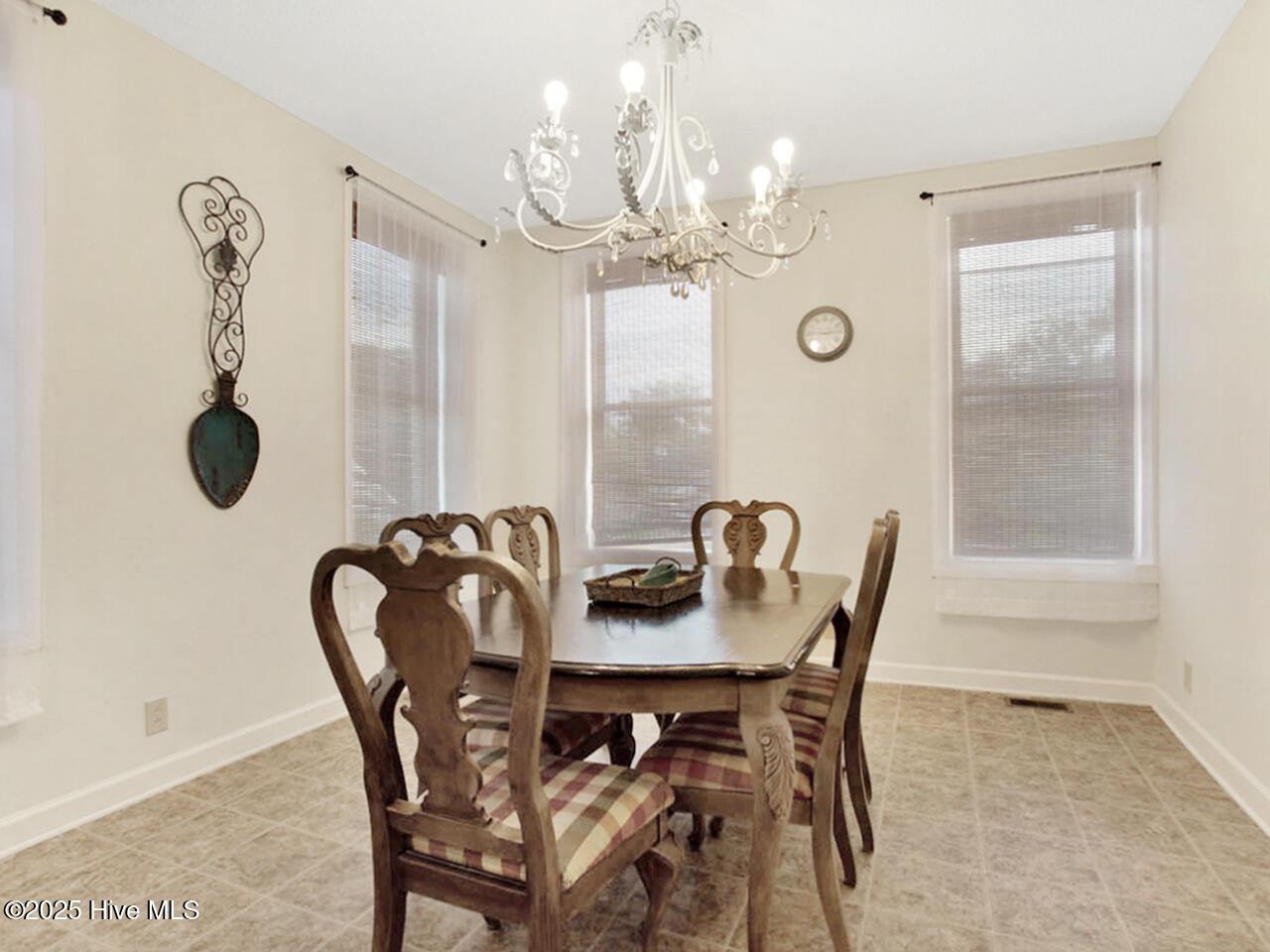 288 Pamlico Street Property Photo 5