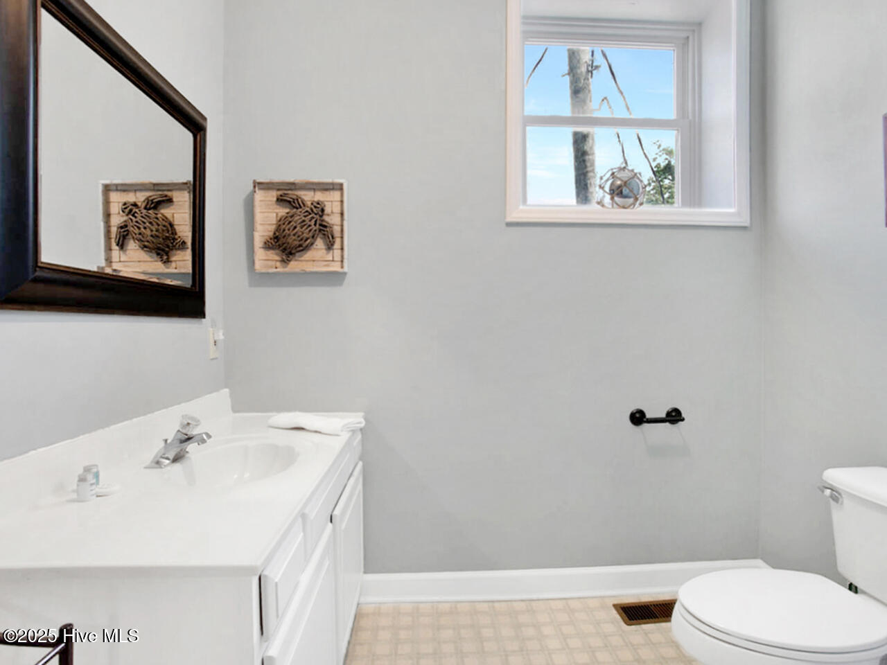 288 Pamlico Street Property Photo 7