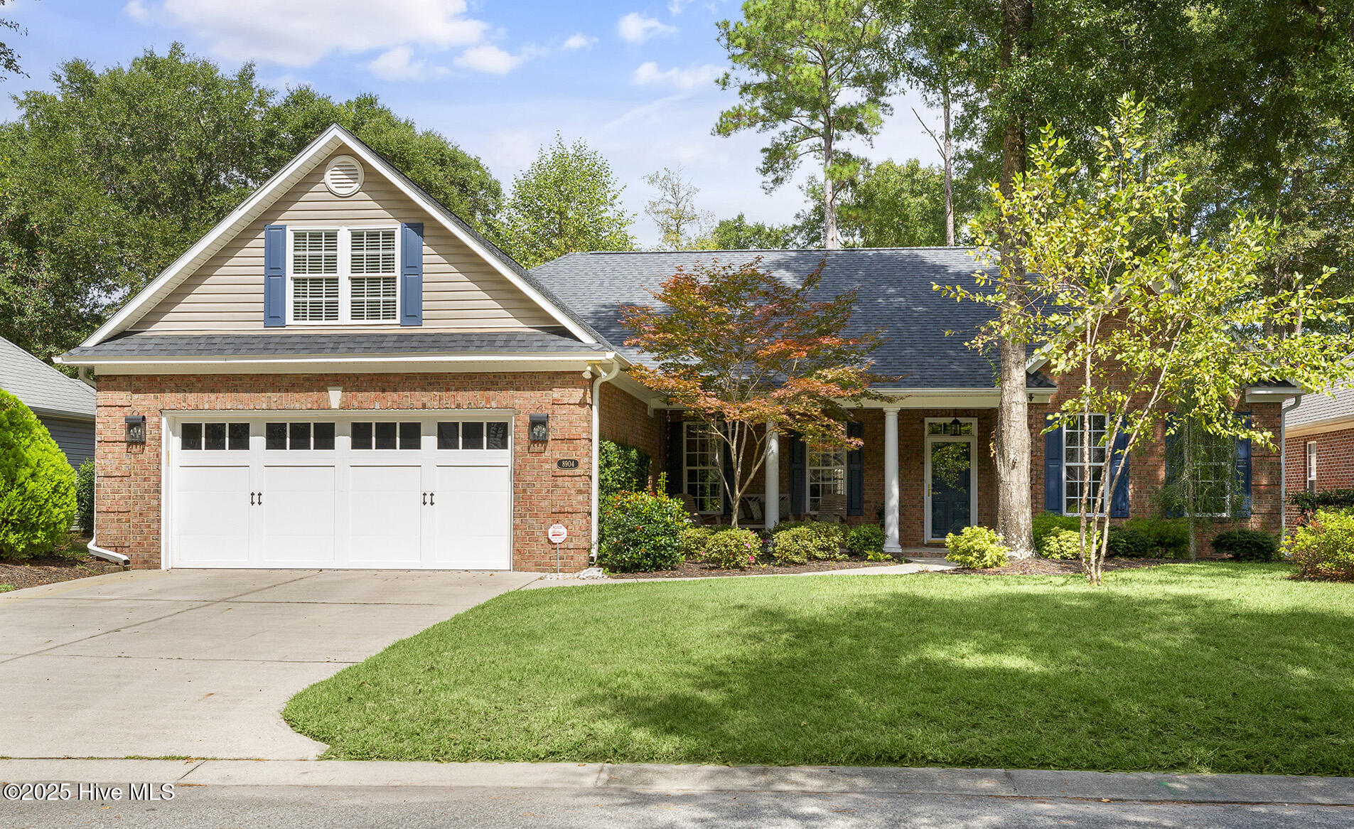 8904 Plantation Landing Drive Property Photo 1