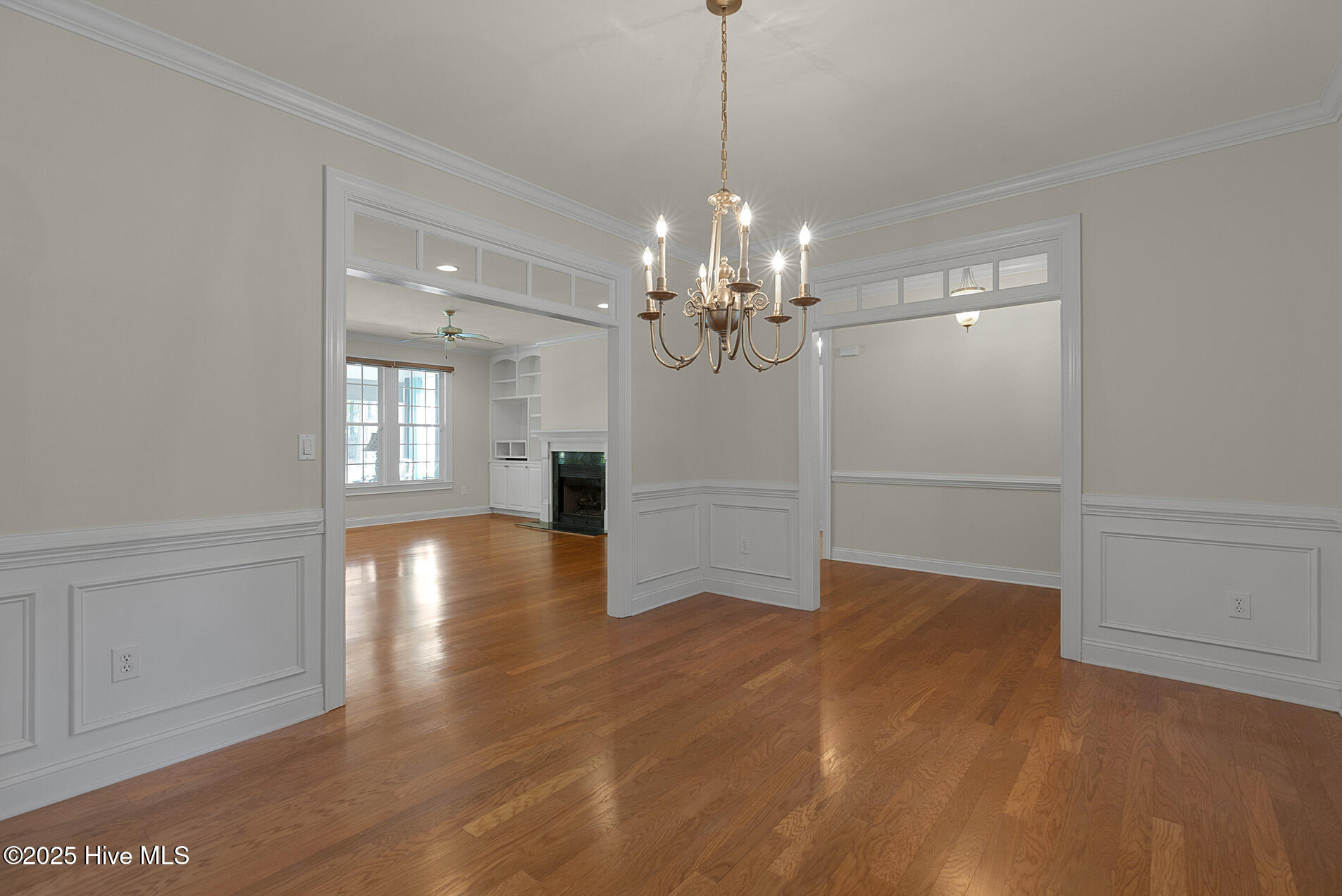 8904 Plantation Landing Drive Property Photo 12