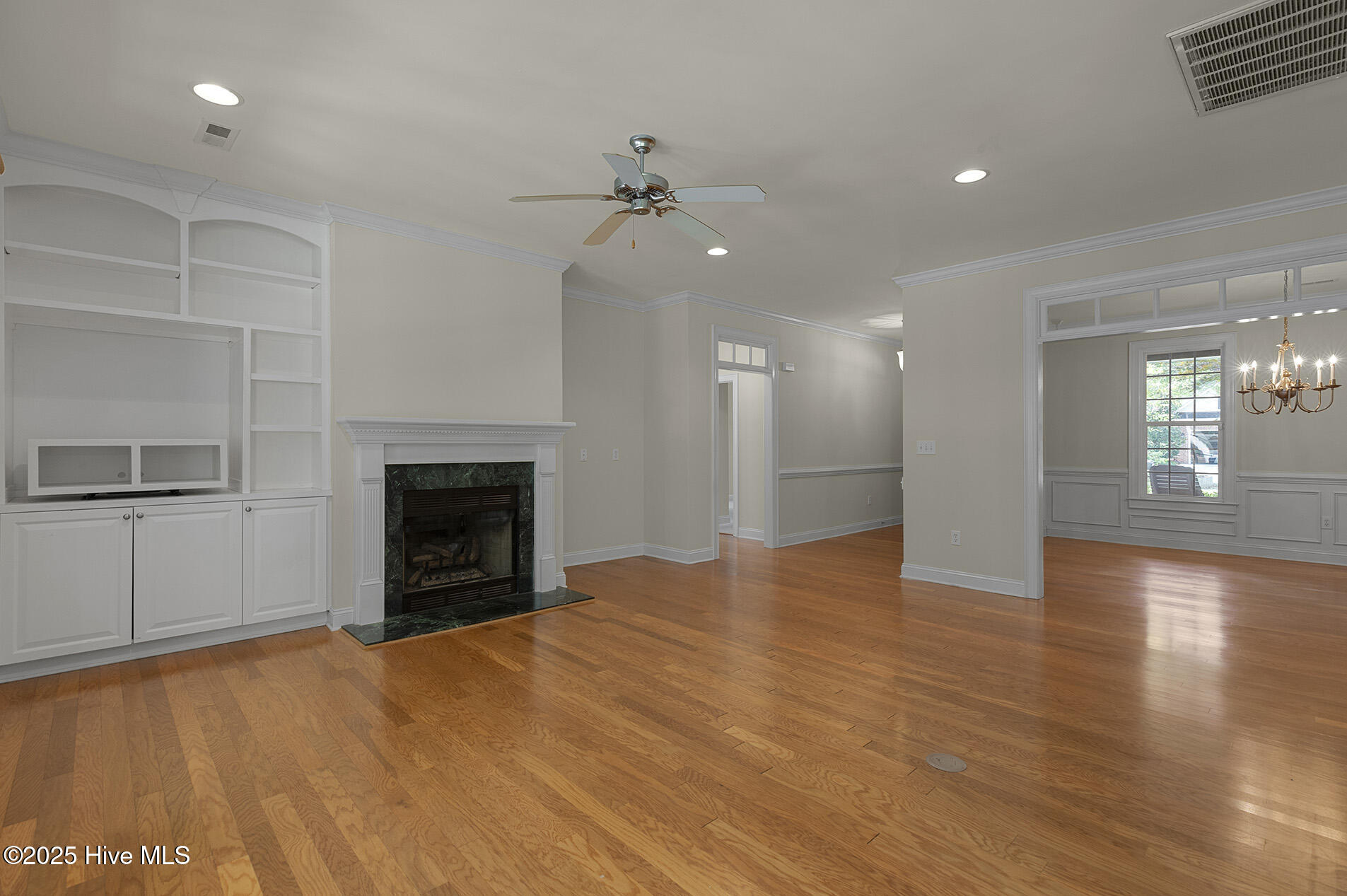 8904 Plantation Landing Drive Property Photo 15