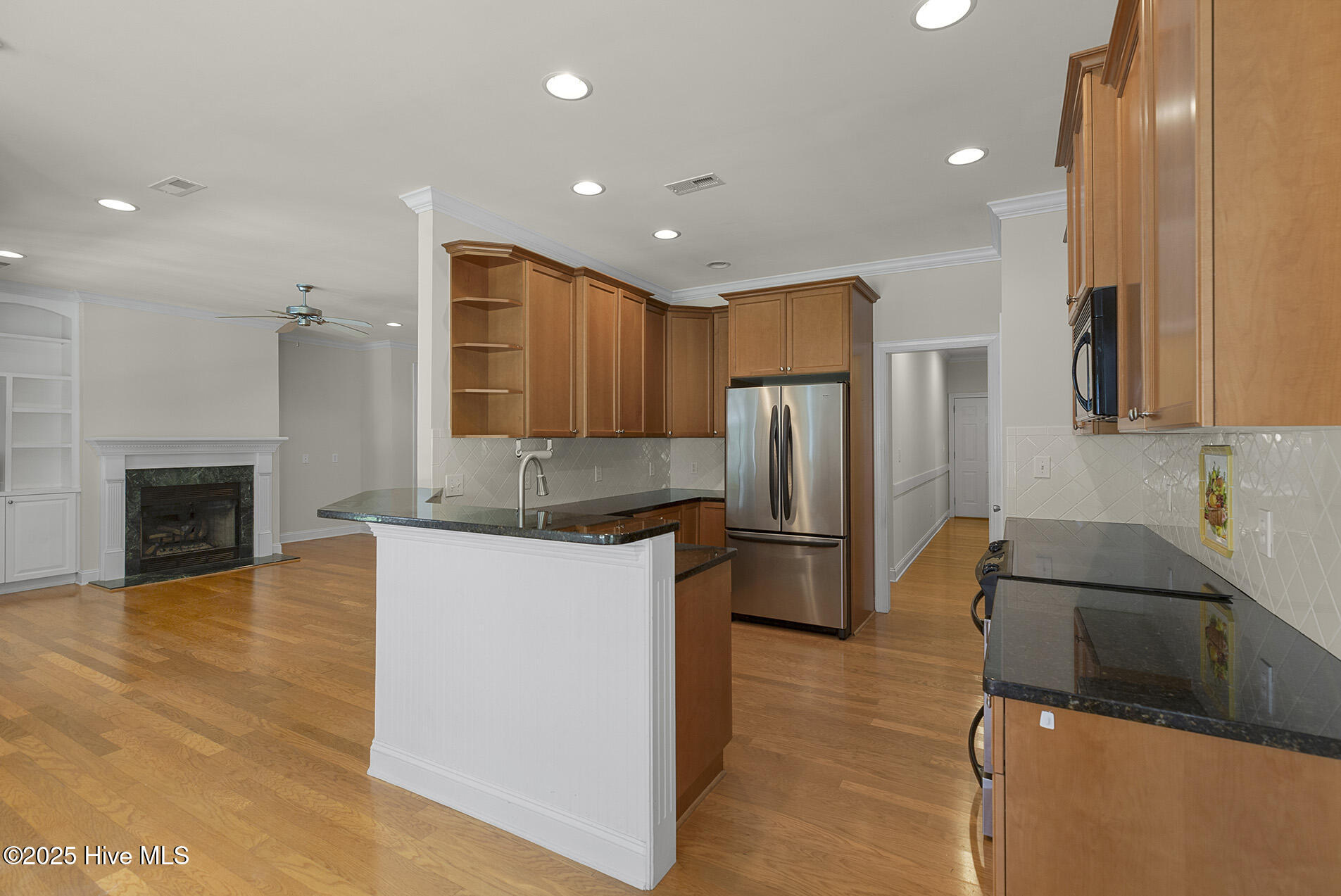 8904 Plantation Landing Drive Property Photo 19