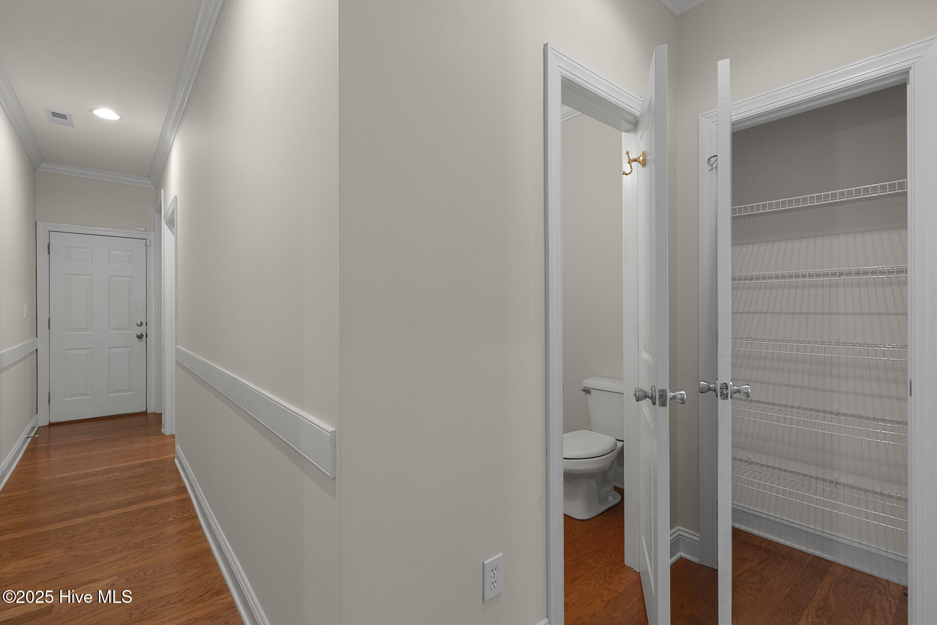 8904 Plantation Landing Drive Property Photo 30