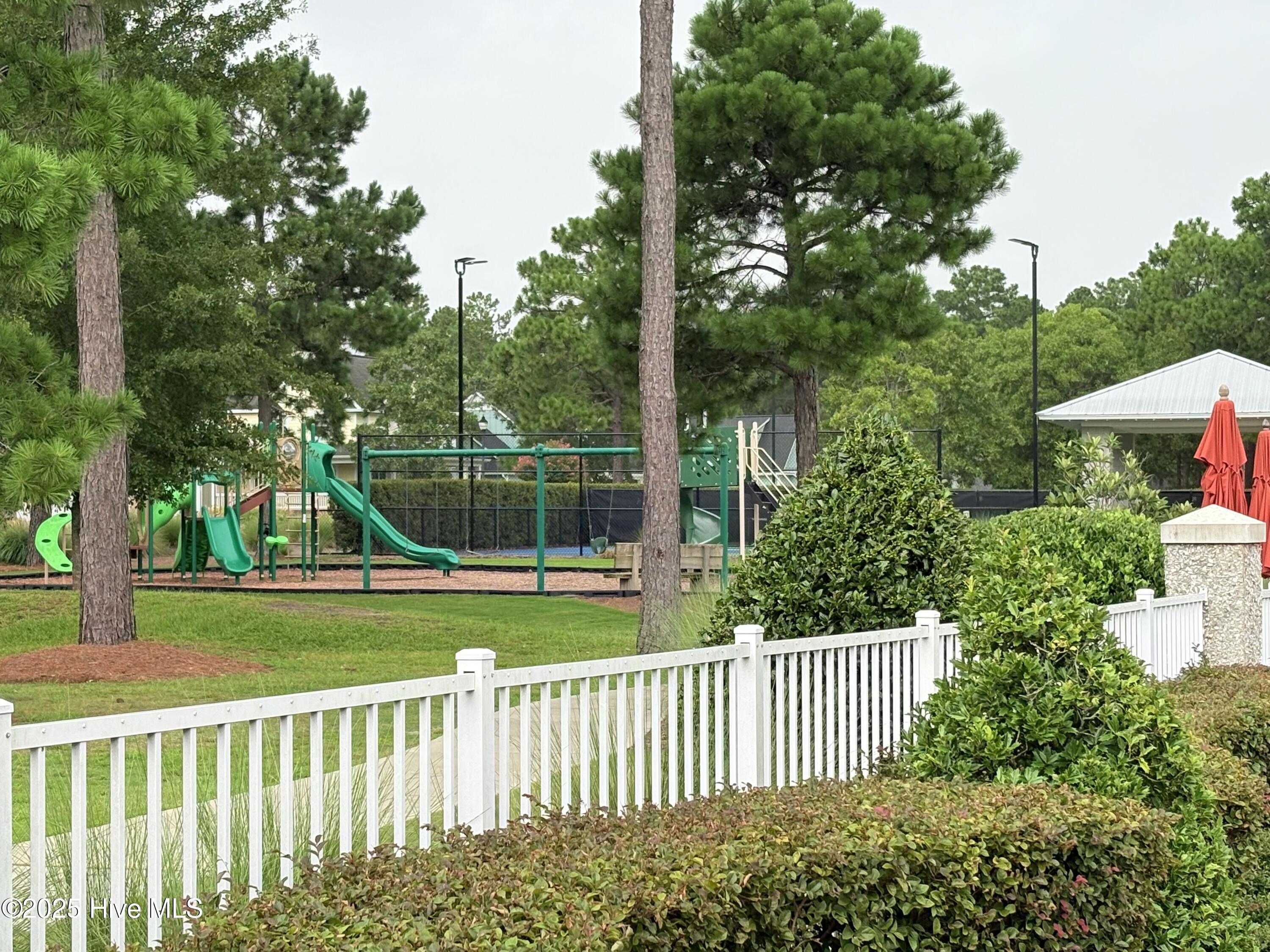 9273 Buccaneer Court Property Photo 17