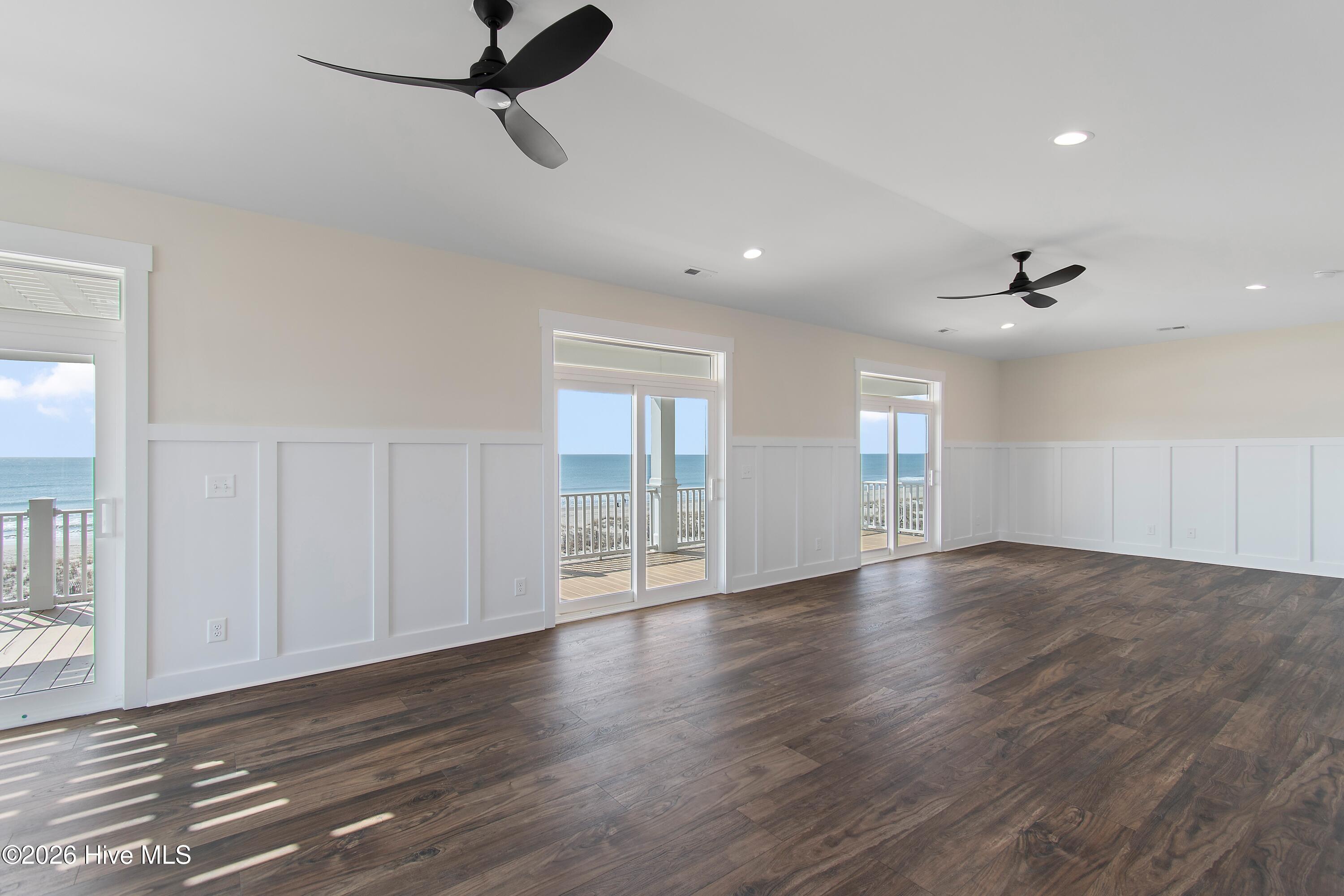 105 Ocean Boulevard W Property Photo 11