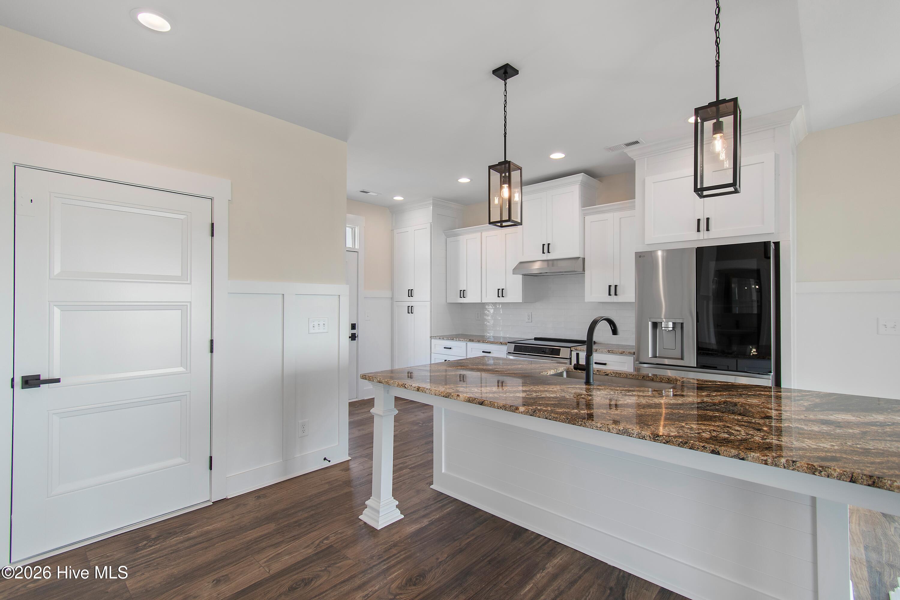 105 Ocean Boulevard W Property Photo 15
