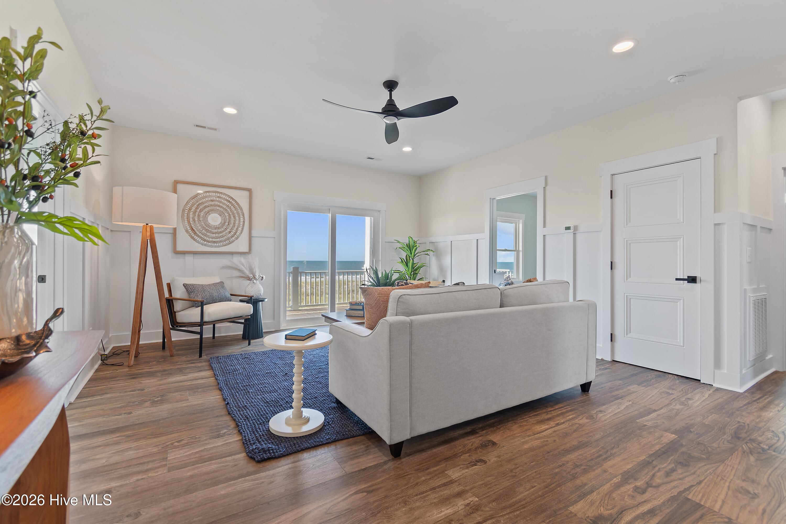 105 Ocean Boulevard W Property Photo 15