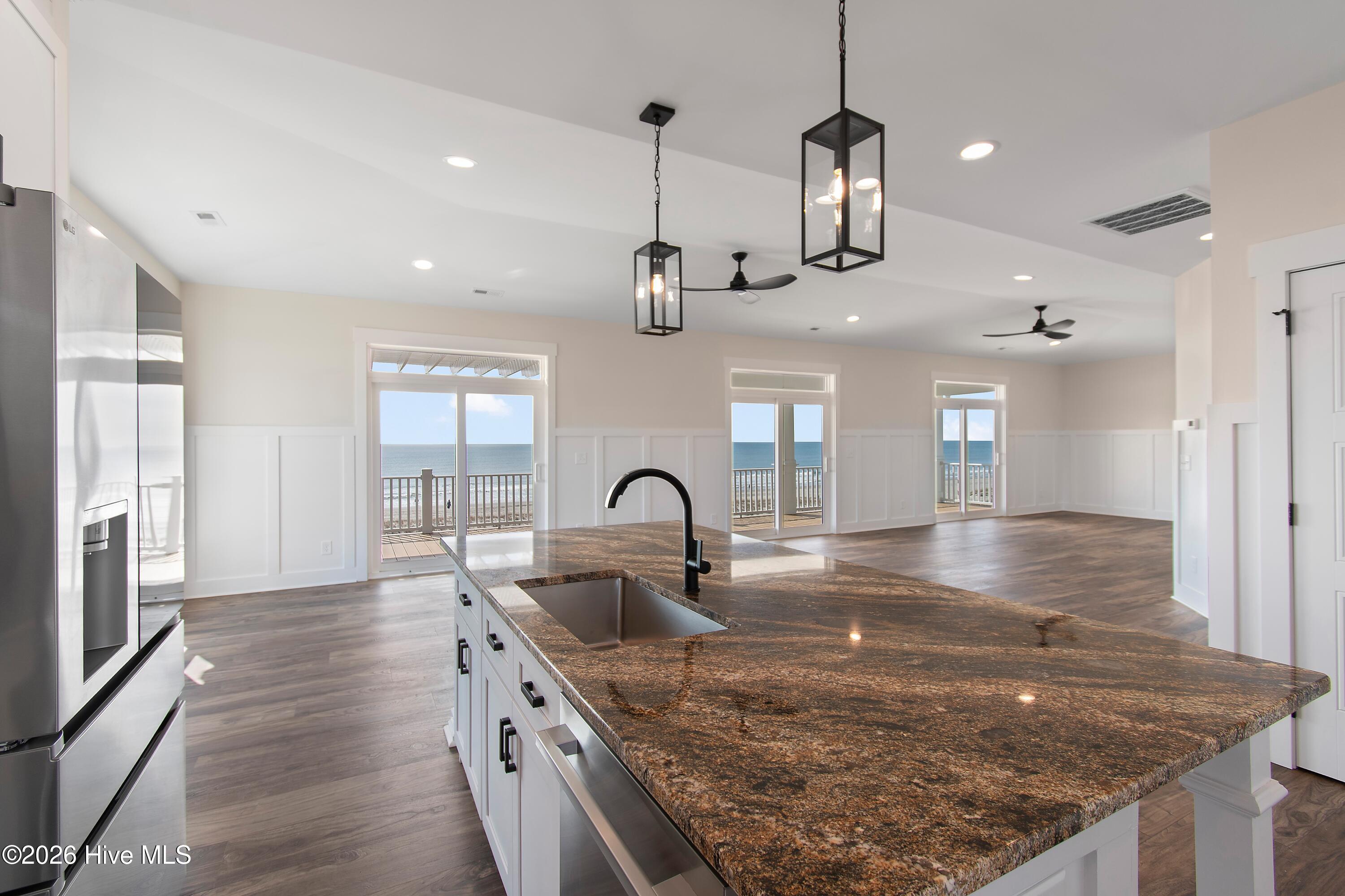 105 Ocean Boulevard W Property Photo 21