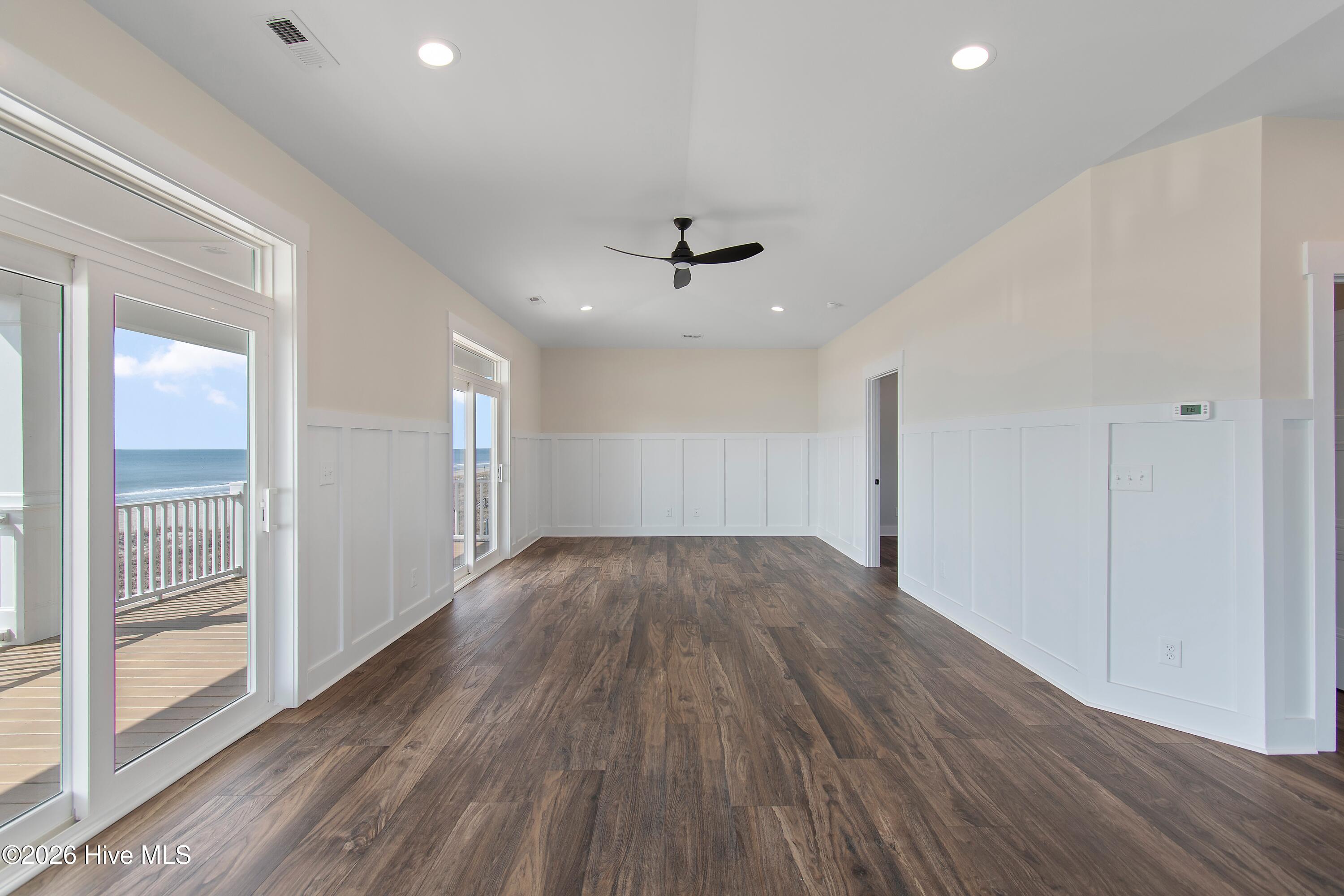 105 Ocean Boulevard W Property Photo 23