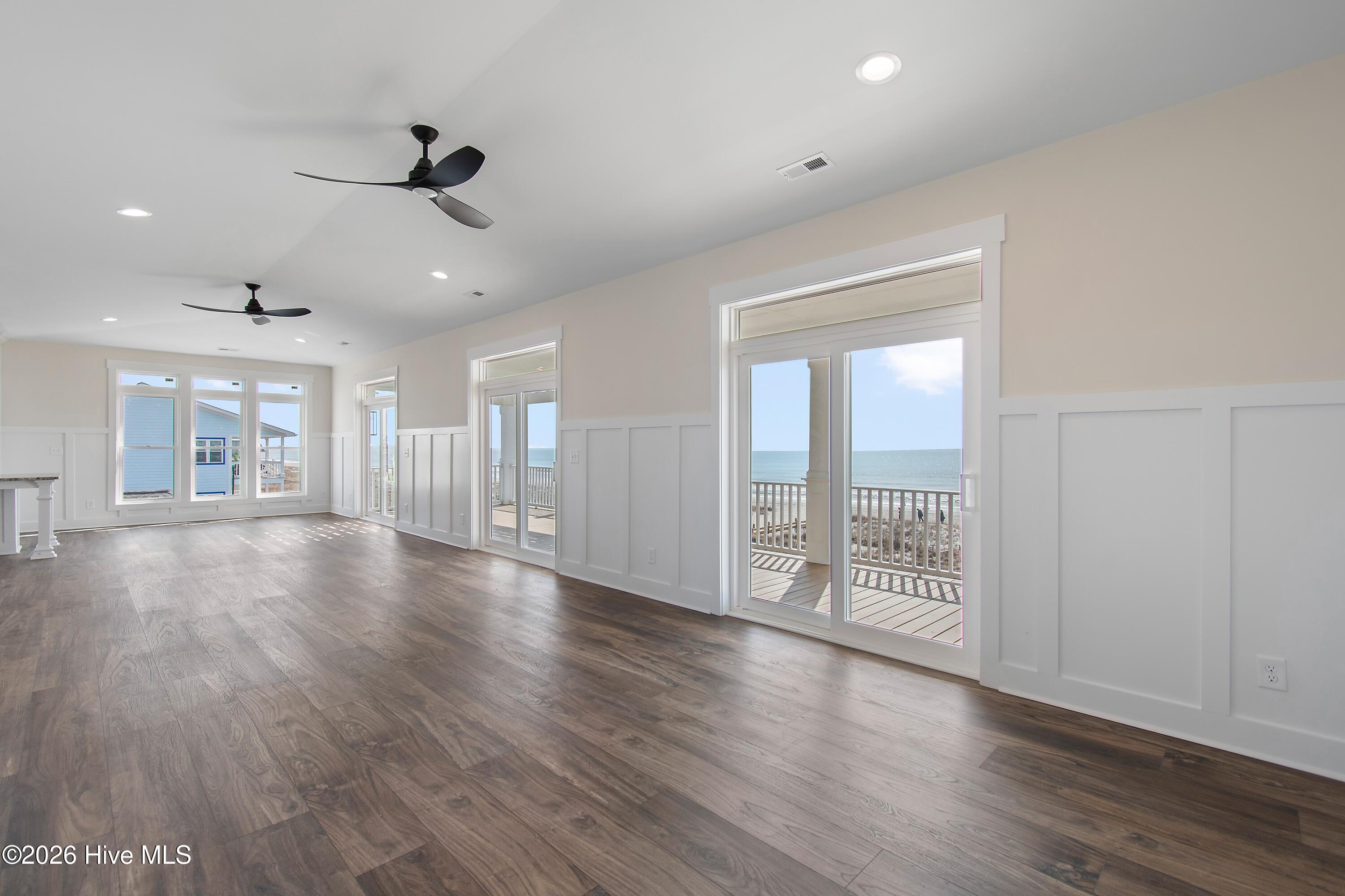 105 Ocean Boulevard W Property Photo 25