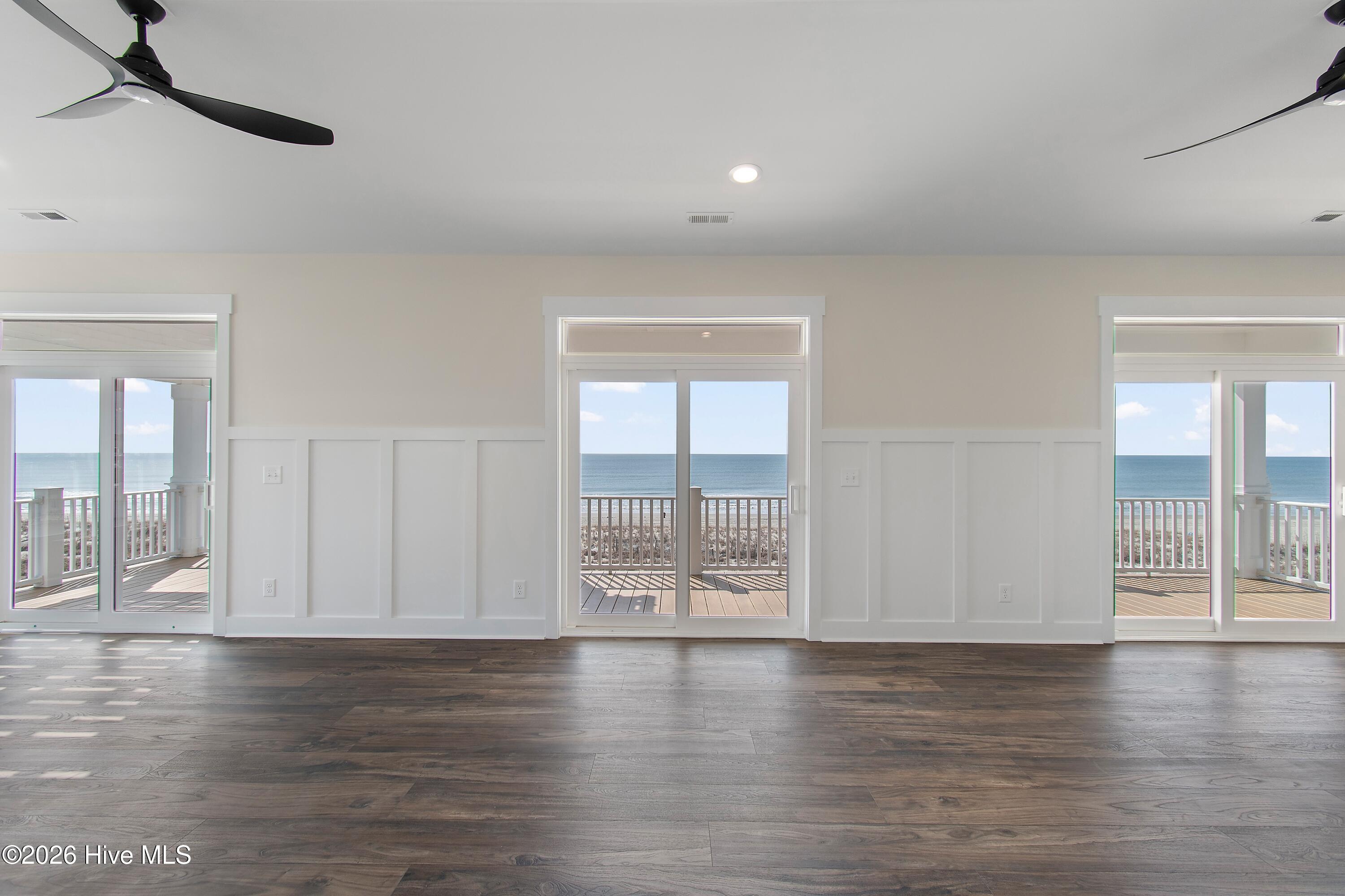 105 Ocean Boulevard W Property Photo 27